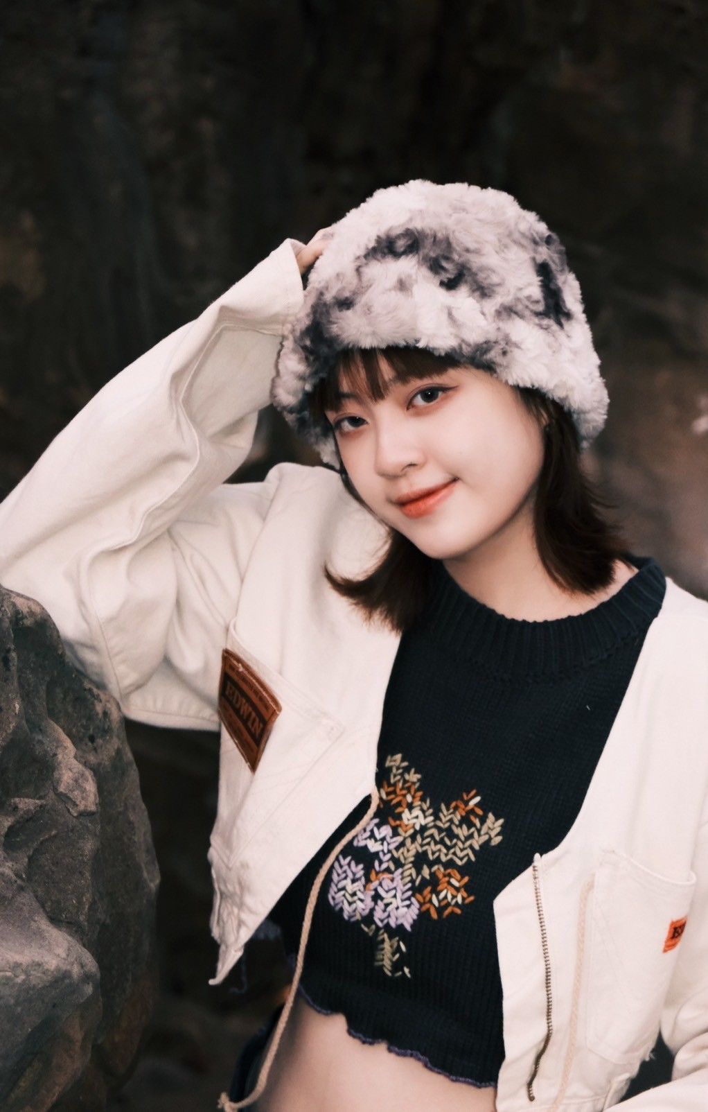 豬肉小姐 復古 日系 秋冬保暖 水桶帽 黑白漸層毛毛盆帽 絨毛帽 防寒帽  保暖帽 毛毛漁夫帽 加厚毛絨漁夫帽