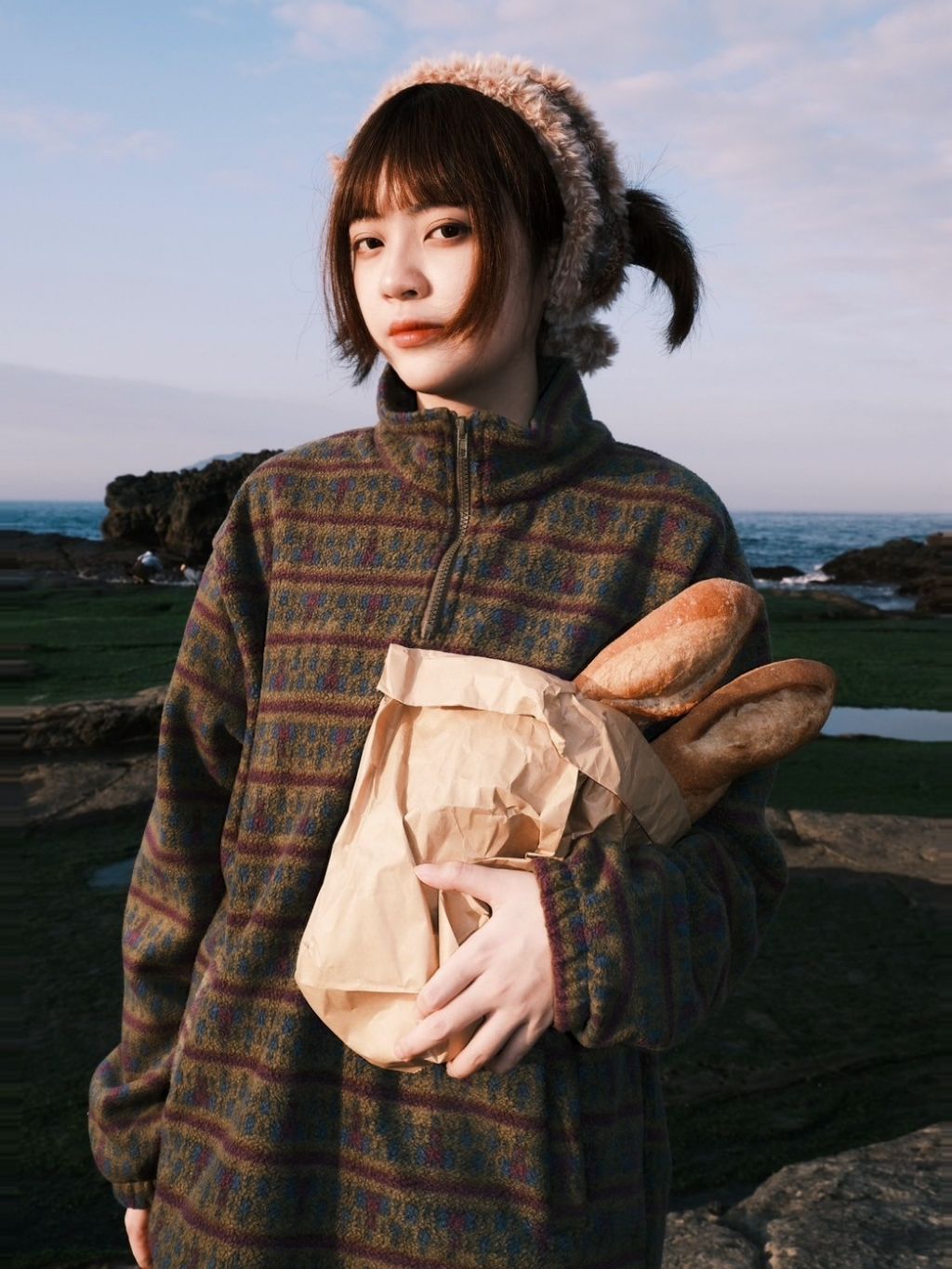 豬肉小姐 復古 男女通用 羊羔毛半開上衣 拉鍊半開上衣 民俗風圖騰 苔蘚綠半開上衣