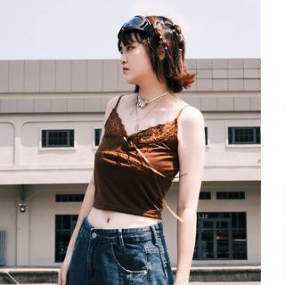 豬肉小姐 復古 法式設計感 唯美 性感蕾絲邊背心 優雅簡單 細肩帶背心 露臍背心 疊穿 層次穿搭