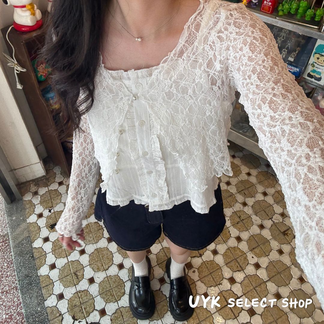 日韓系蕾絲針織透膚珍珠釦短版罩衫 2colors