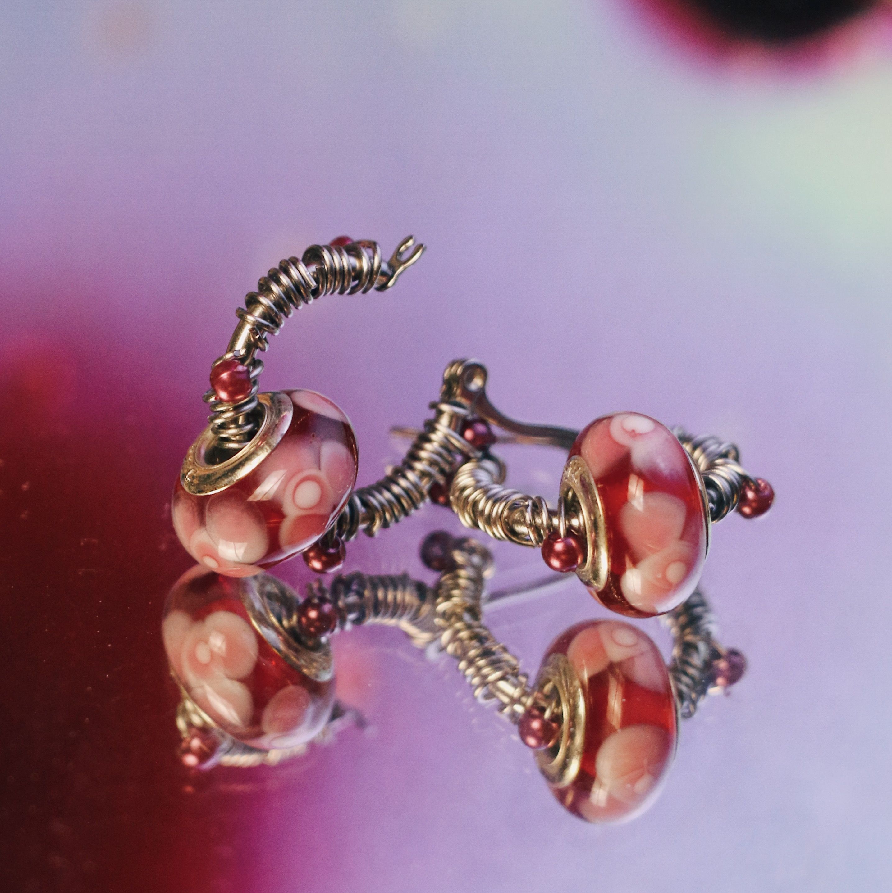 桃紅之粉花琉璃纏繞桃紅珠 不鏽鋼圈圈耳環 大耳垂 手工 耳環 飾品 復古 耳針 （單個販售）