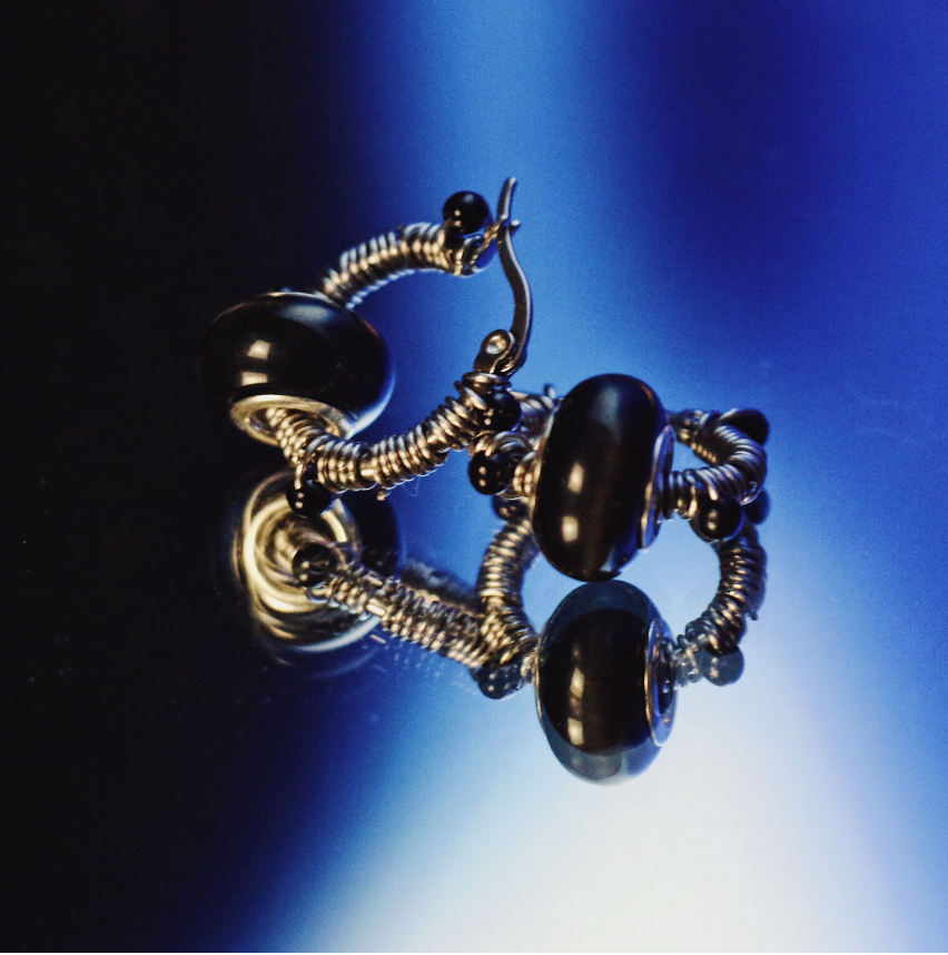 黑貓眼琉璃纏繞黑珠 不鏽鋼圈圈耳環 大耳垂 手工 耳環 飾品 復古 耳針 （單個販售）