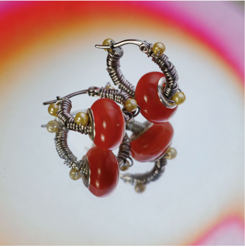橘紅貓眼琉璃纏繞黃珠 不鏽鋼圈圈耳環 大耳垂 手工 耳環 飾品 復古 耳針 （單個販售）