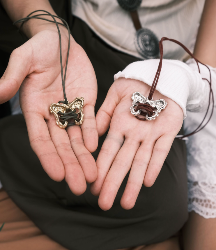 愛之物語-BUTTERFLY 黃酮 925銀『下單前ig私訊選擇緞帶顏色』