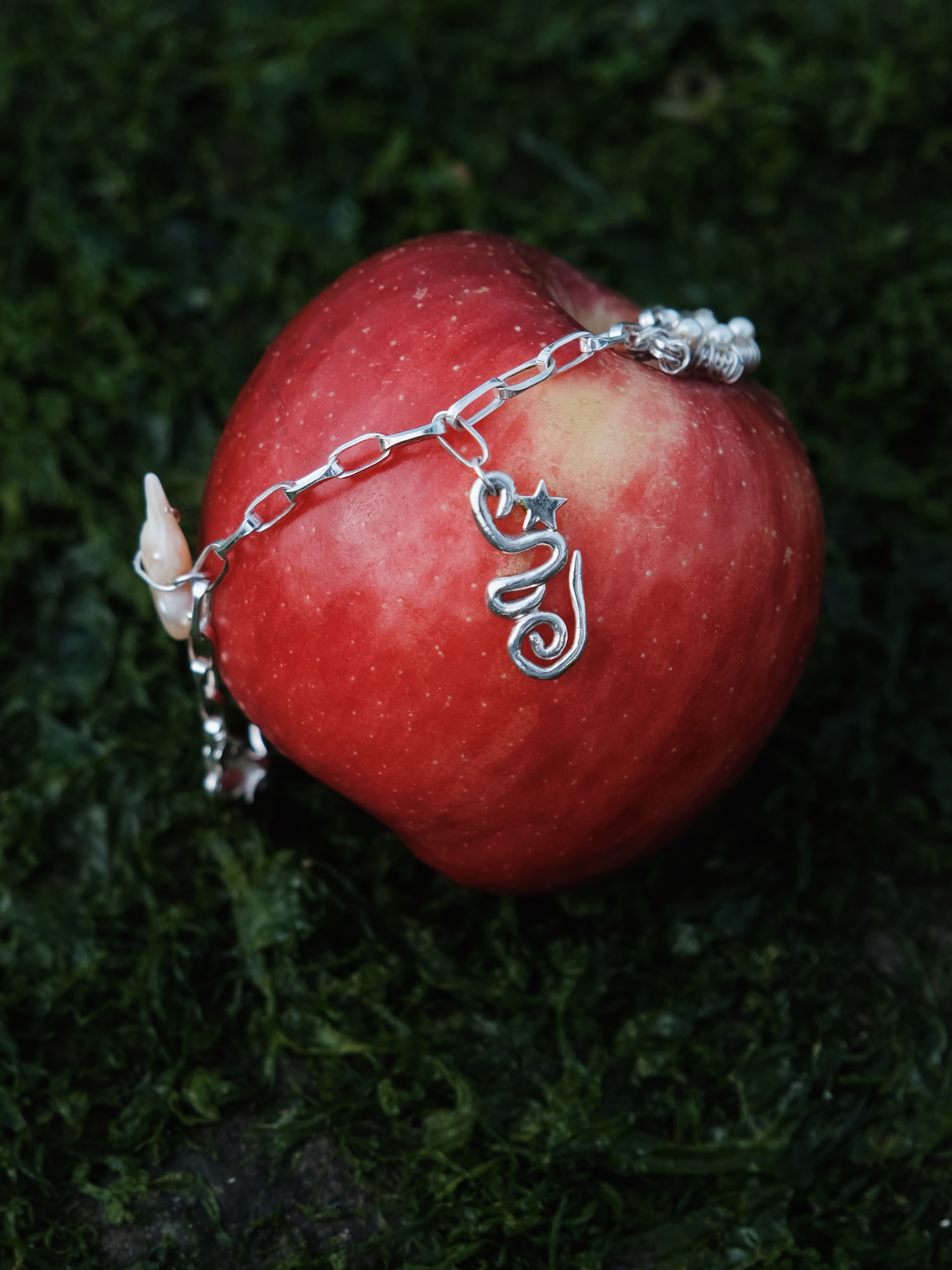 迷宮裡的星星排排站 手鍊 商品整體為925銀 淡水珍珠 玻璃珠