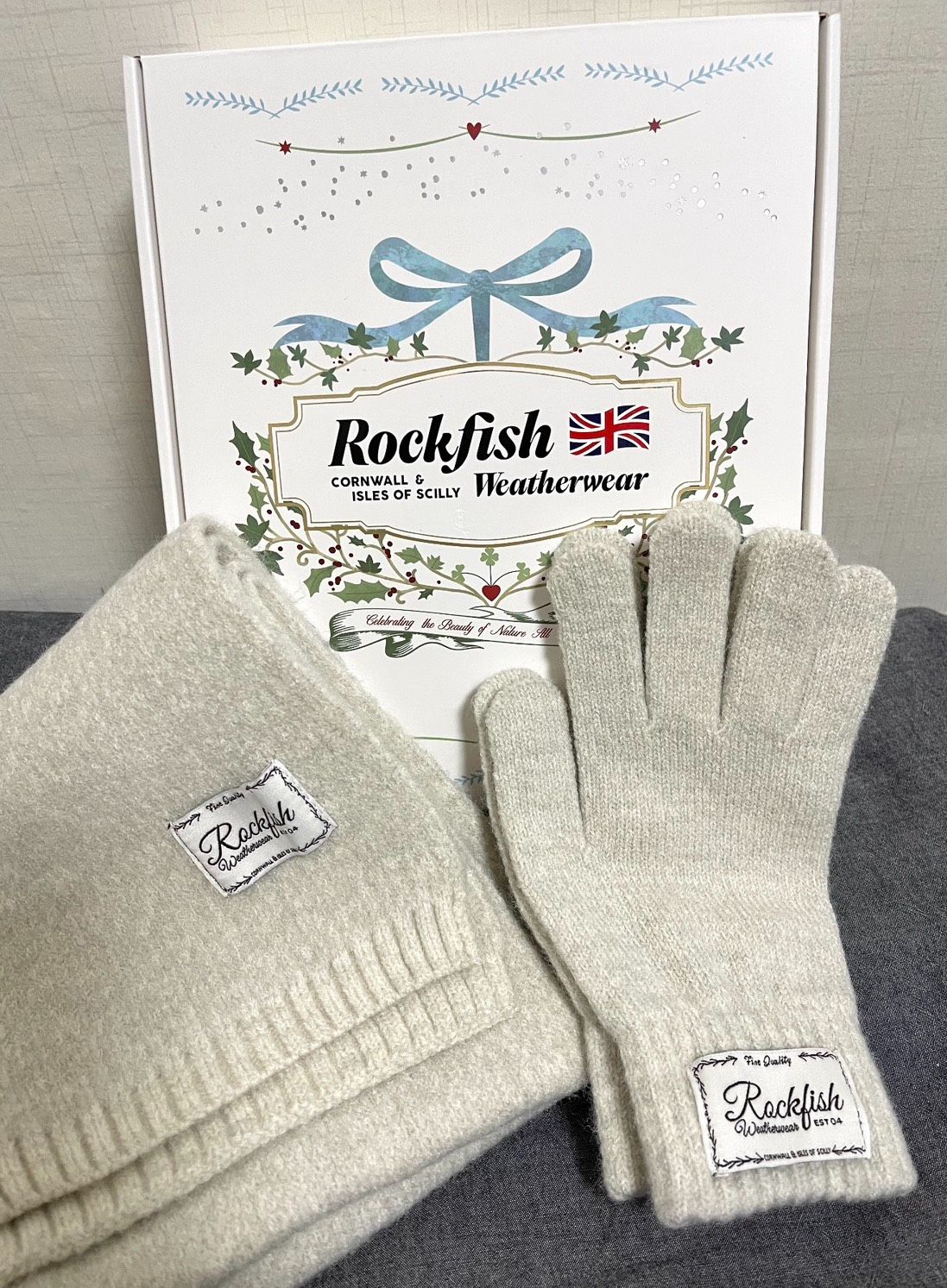 ROCKFISH 圍巾手套組 FLUFFY GLOVES ＆ SCARF SET