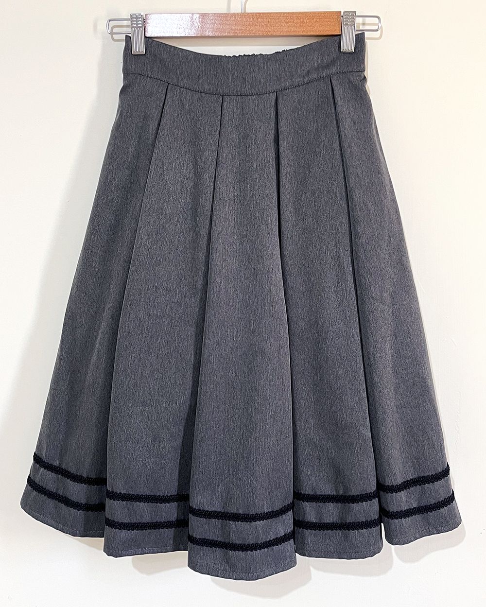 二手 日本 Innocent World 灰色中長裙 M號 Double Braid Tuck Skirt