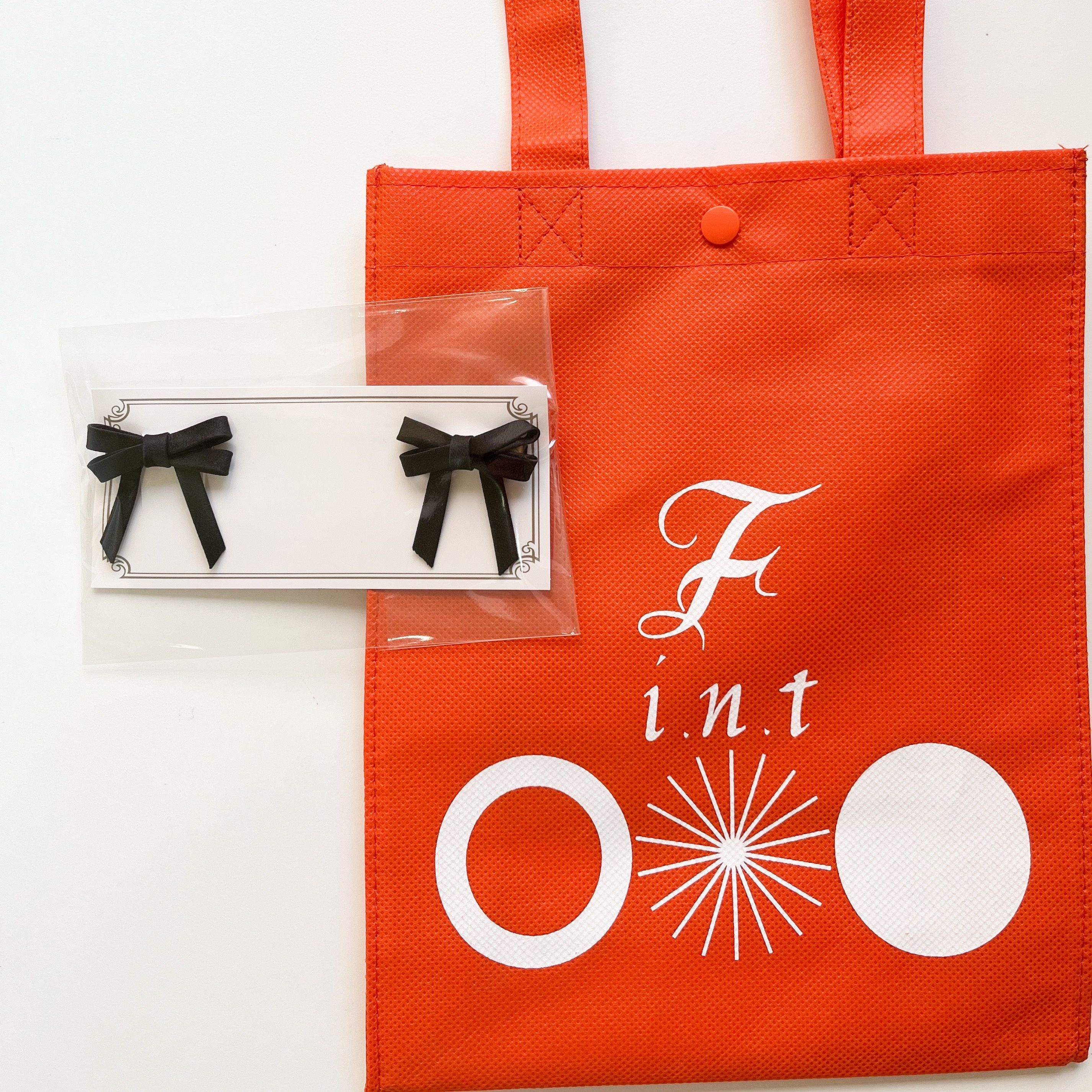全新 日本 F i.n.t 黑色蝴蝶結髮夾 附品牌購物袋