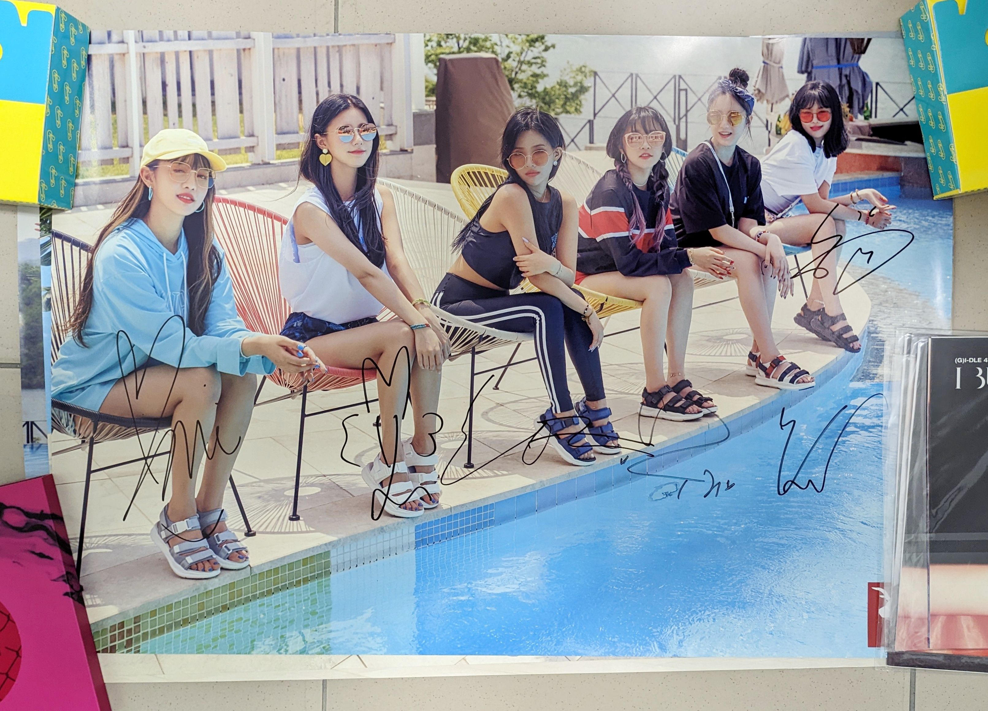 Akiiiclassic 六人時期 簽名海報組 一套四張