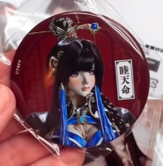 秋葉原安利美特 東離偶展徽章 睦天命