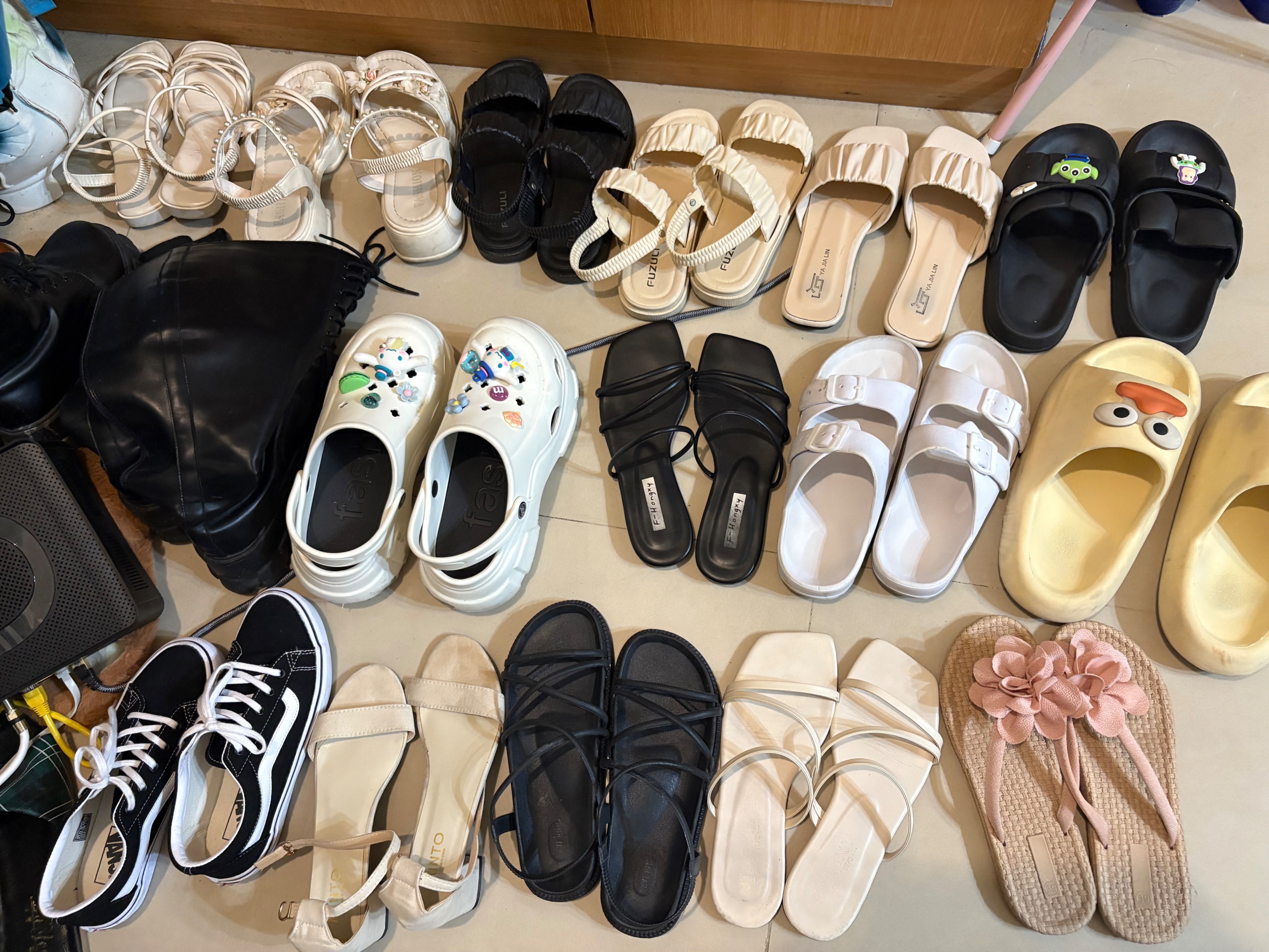 女性鞋子 尺碼24.5