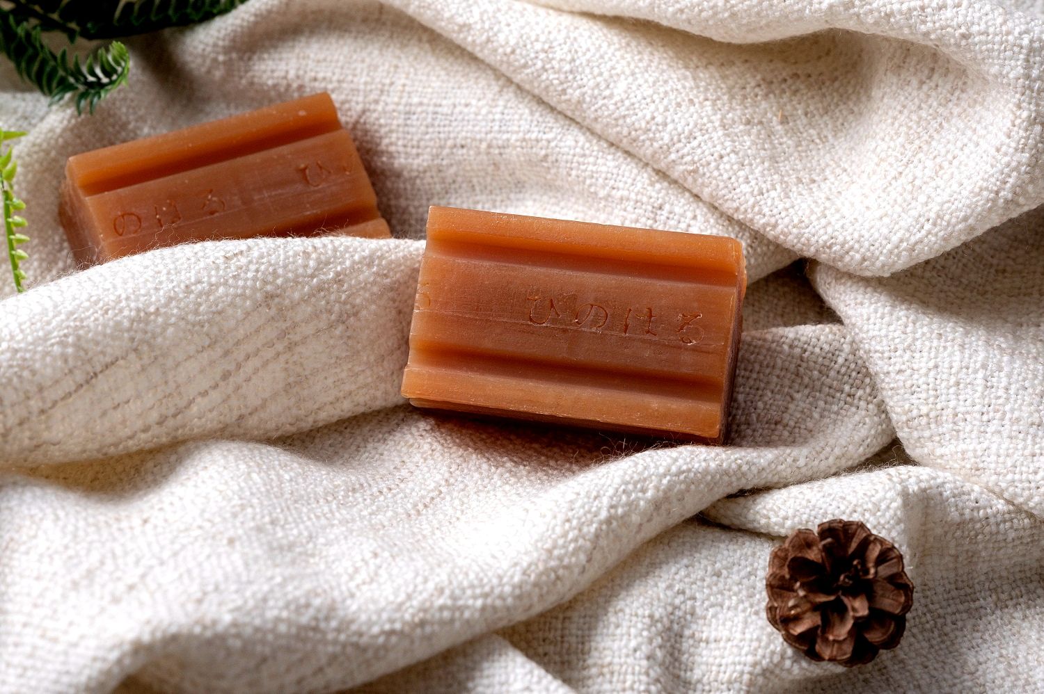 （附發票）日春黑肥皂 .洗衣家事皂-寶寶幼兒衣物 貼身私密衣物 古早復古茶摳-溫和清潔有效去汙-日春肥皂-手工肥皂香皂