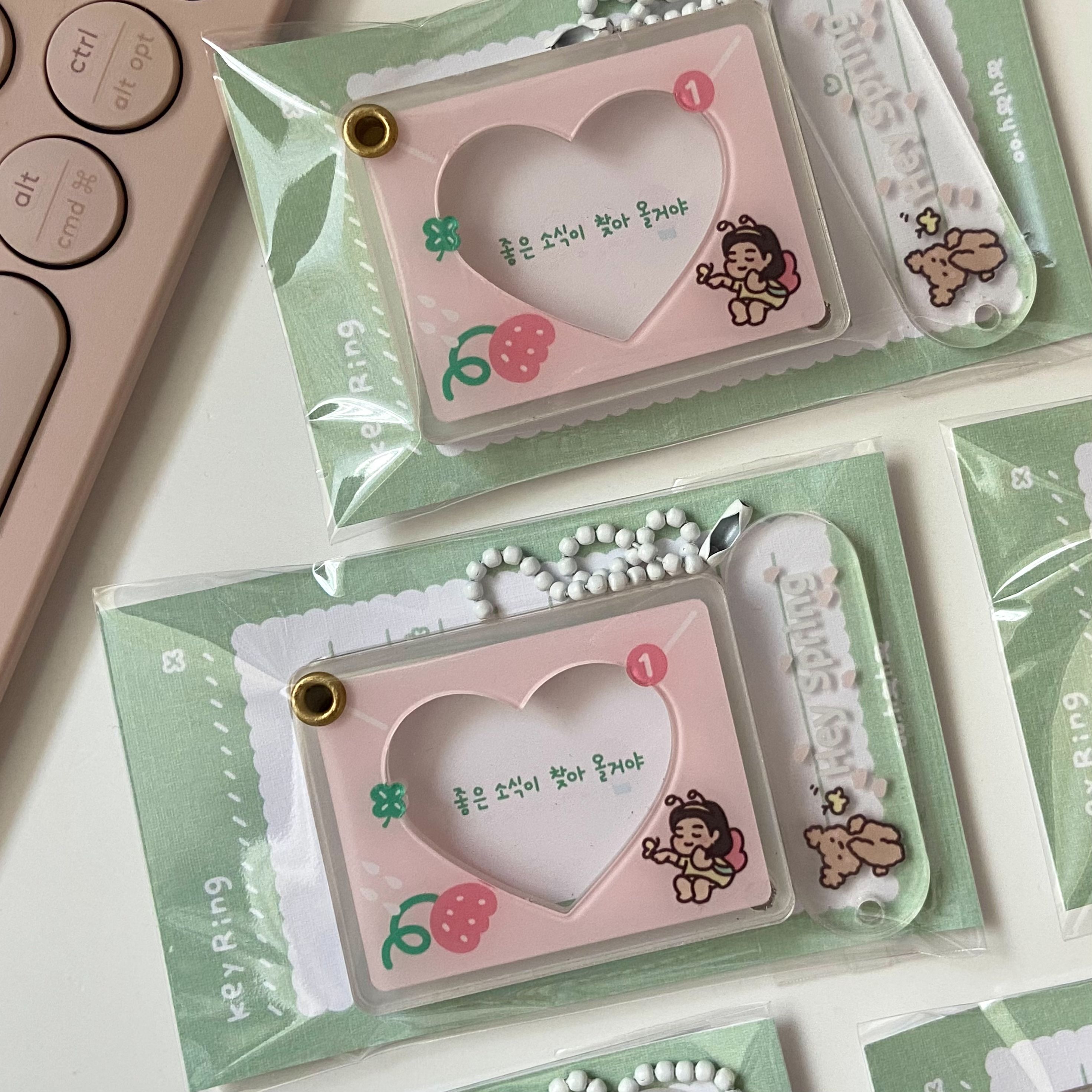 💌 春日來信 相框鑰匙圈｜隨機贈 1 張 4x3cm小貼紙