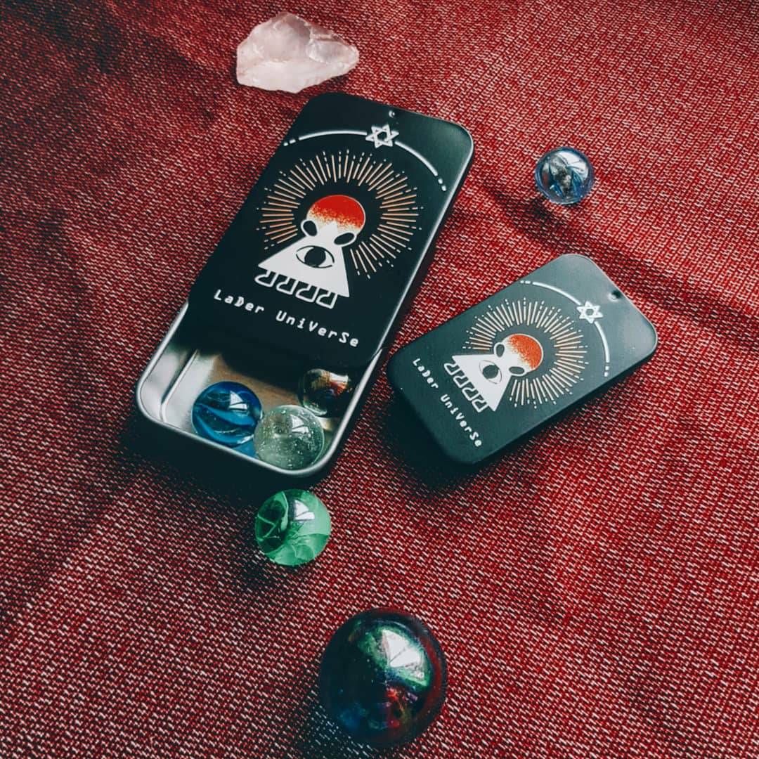 拉德の單眼宇宙 神教標章 鐵盒