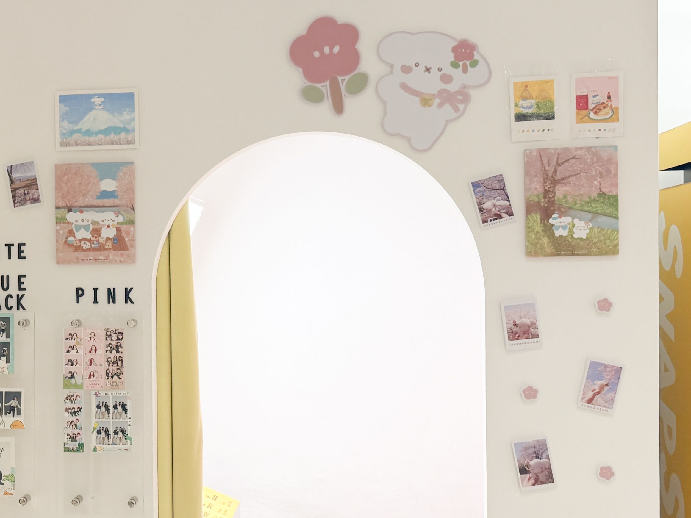 輕薄櫻花垂耳兔與富士山垂耳兔無框畫（兩款）