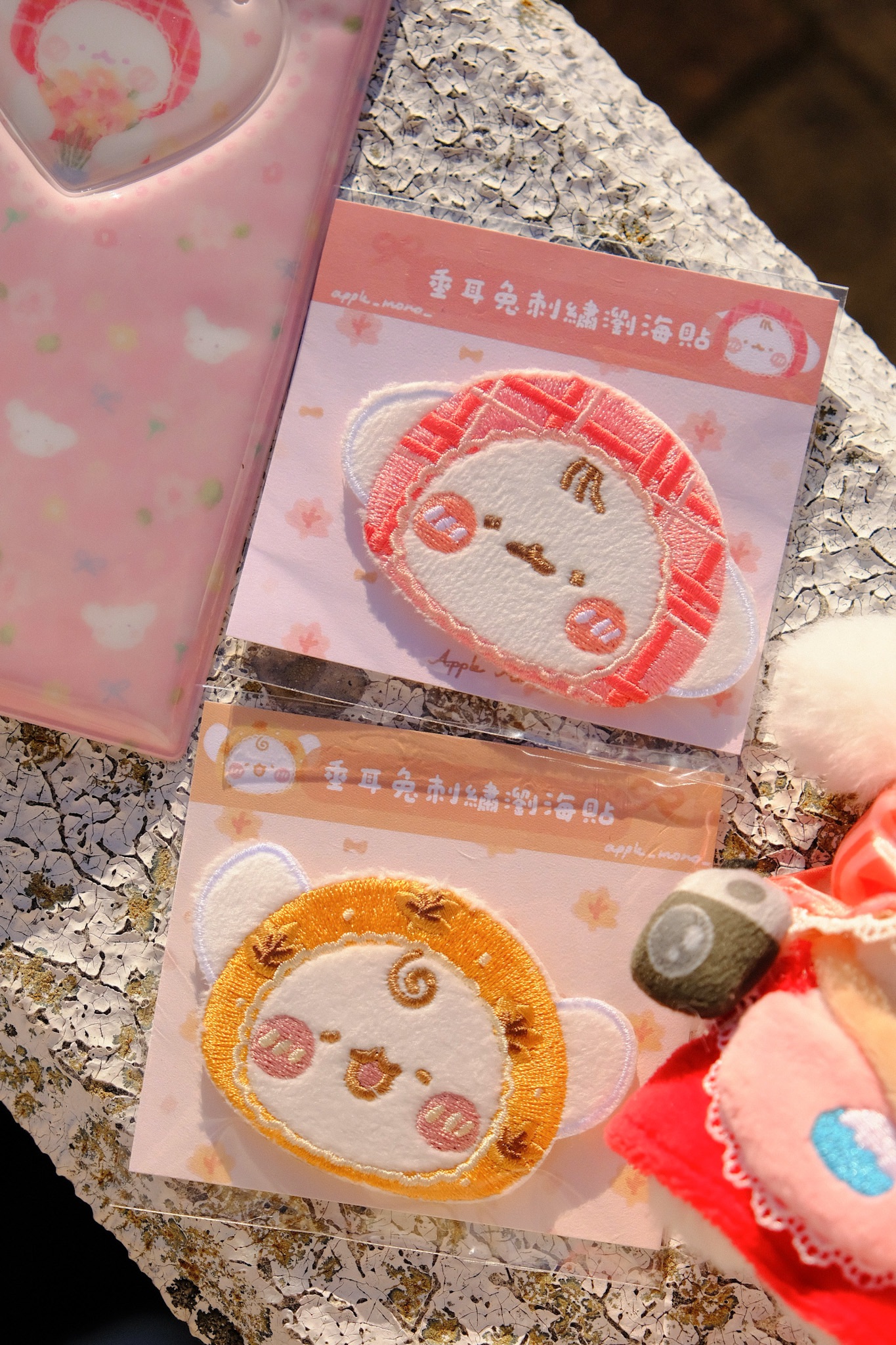 有瀏海！楓葉垂耳兔兔刺繡毛絨瀏海貼（兩款）