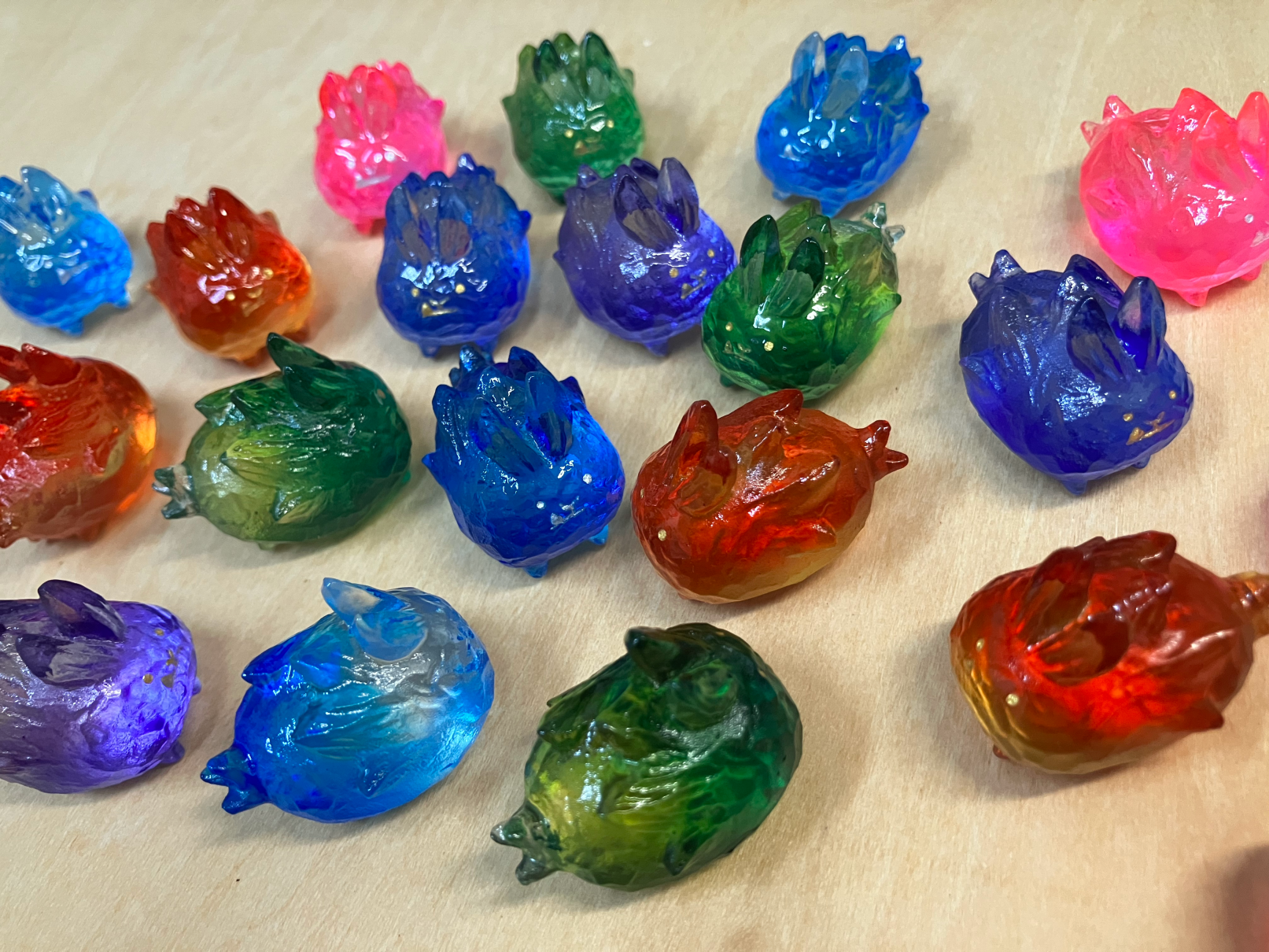 元素木雕咬咬兔