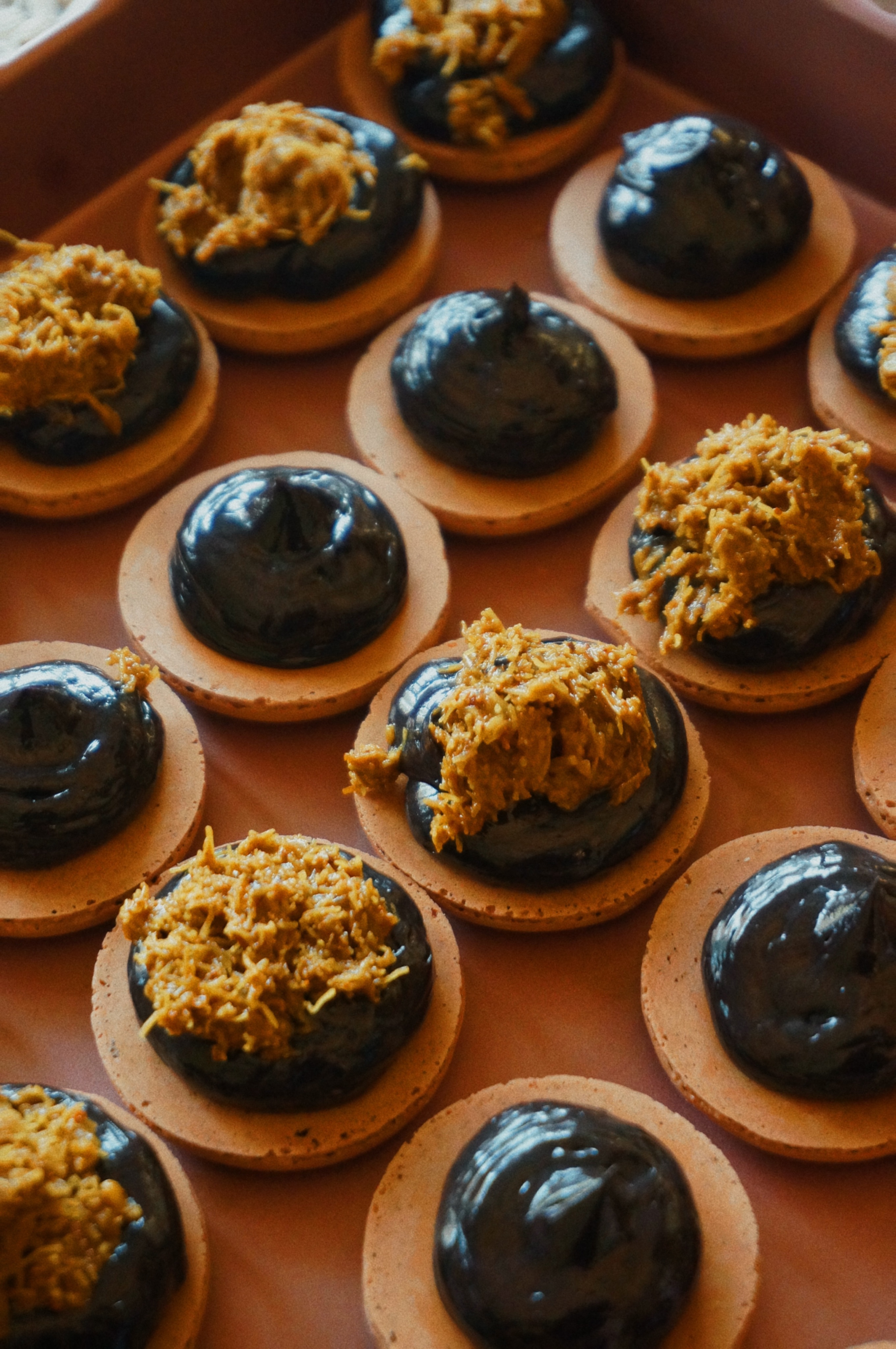 杜拜巧克力濃可可奶油馬卡龍