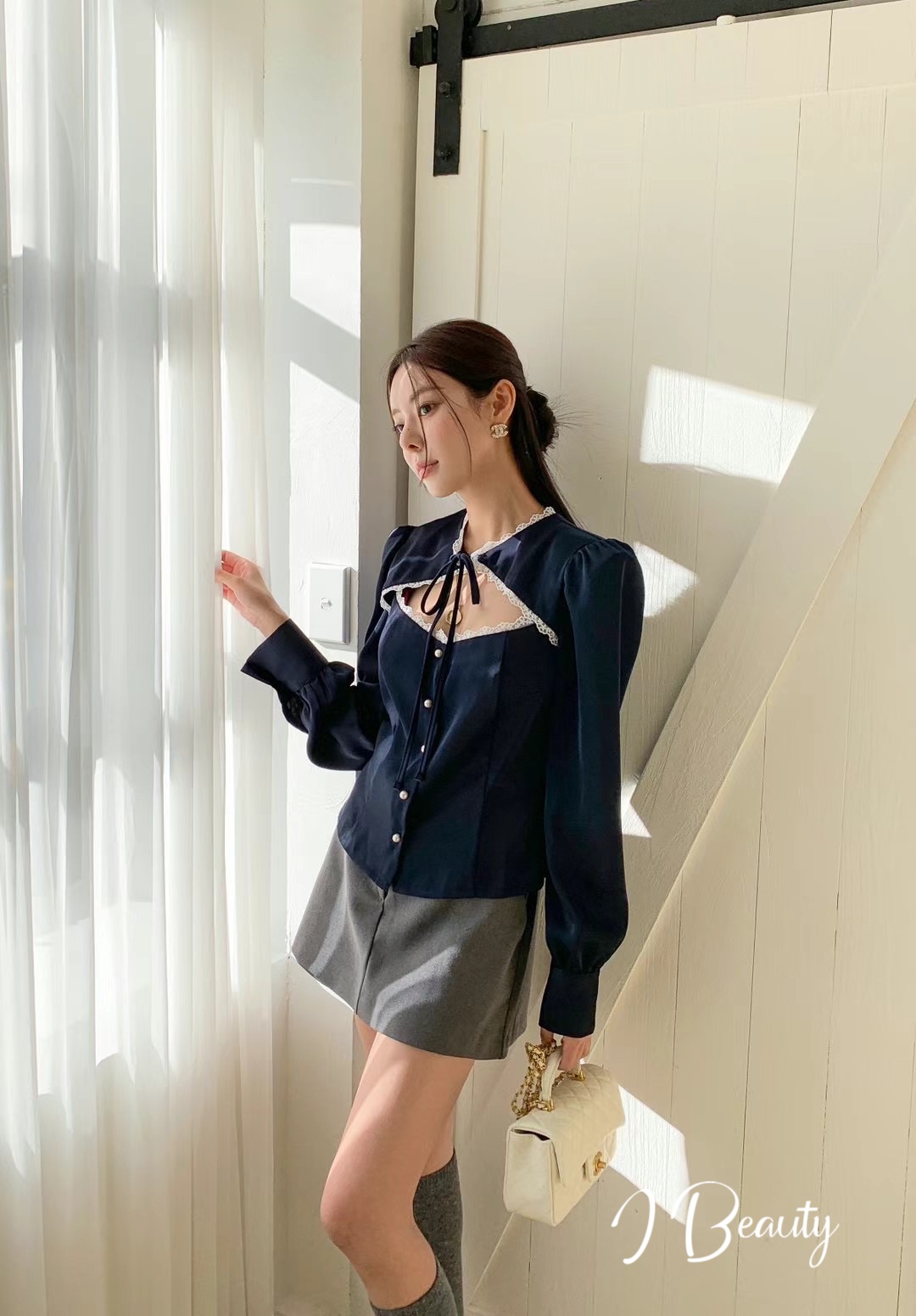 I Beauty 🇰🇷韓國東大門代購 Slit 秋季新款時尚設計感 宮庭風 蕾絲邊 鏤空 襯衫上衣