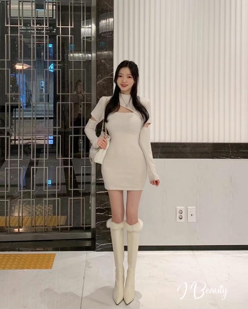 I Beauty 🇰🇷韓國東大門代購 年末辣妹就是妳 不規則領 性感 包臀連身短裙