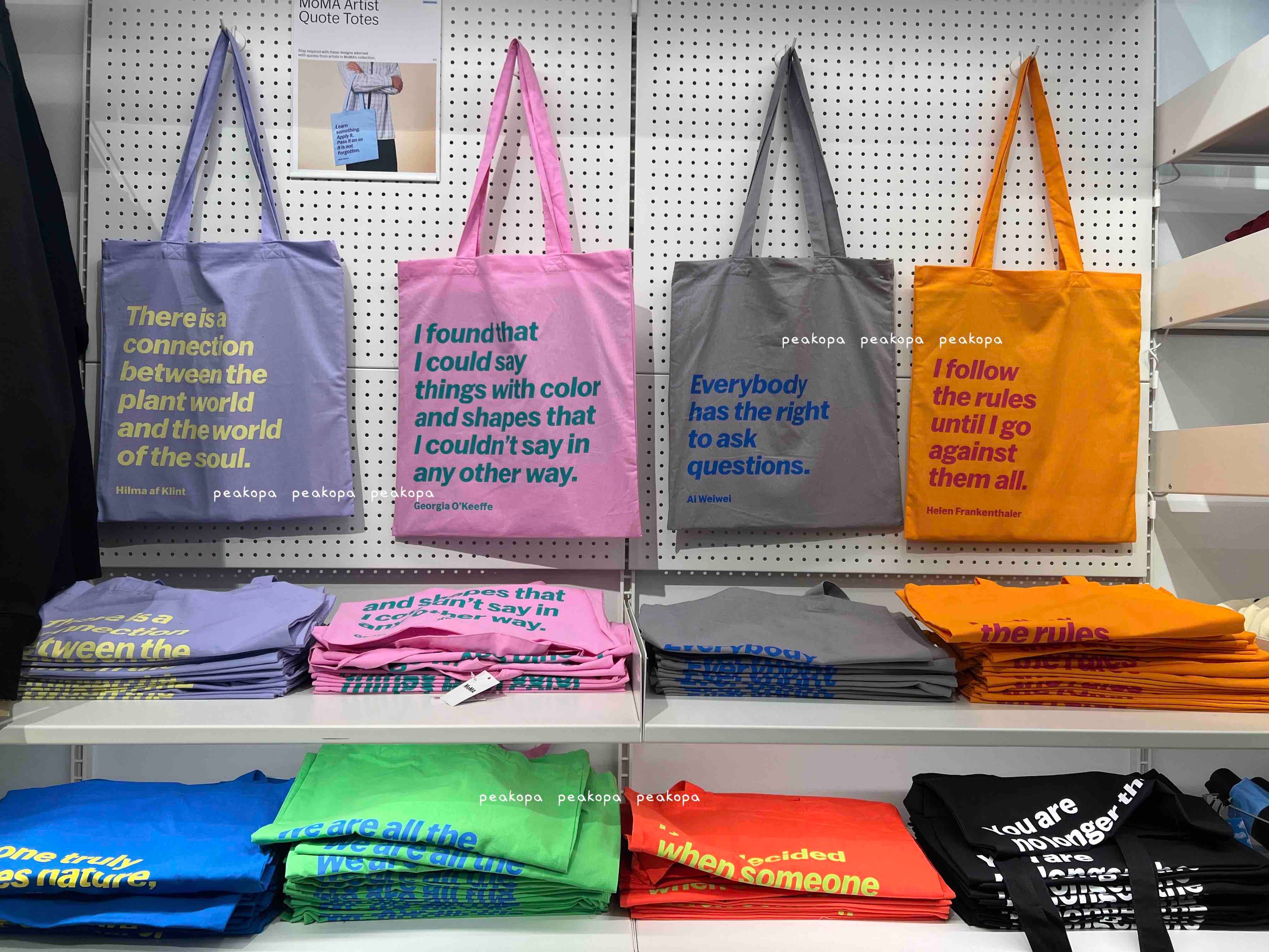 ［美國選物-現貨］🗽 AM01 MoMA 字母肩背袋 Artist Quote Totes 紐約 現代藝術博物館 袋子