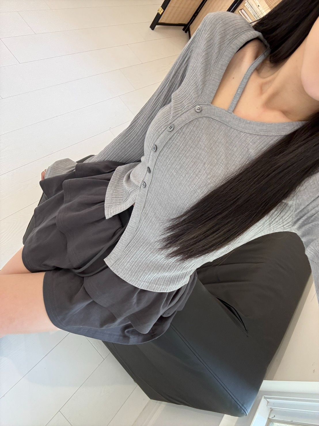 Made in Korea🇰🇷不對稱繆思 獨特剪裁上衣