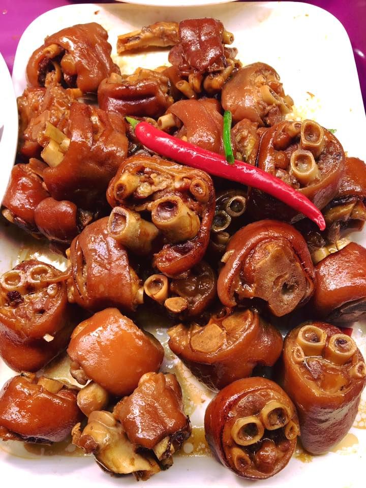 豬腳（目前皆為秤重後，再開客訂訂單，請先私訊官方Line）