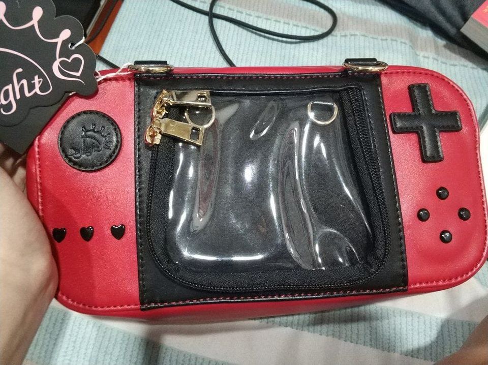 遊戲機造型痛包