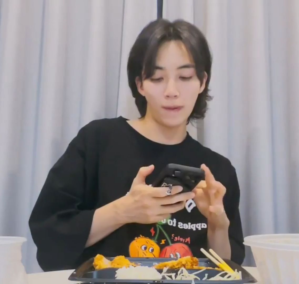 [FH] SVT 淨漢私人同款短T