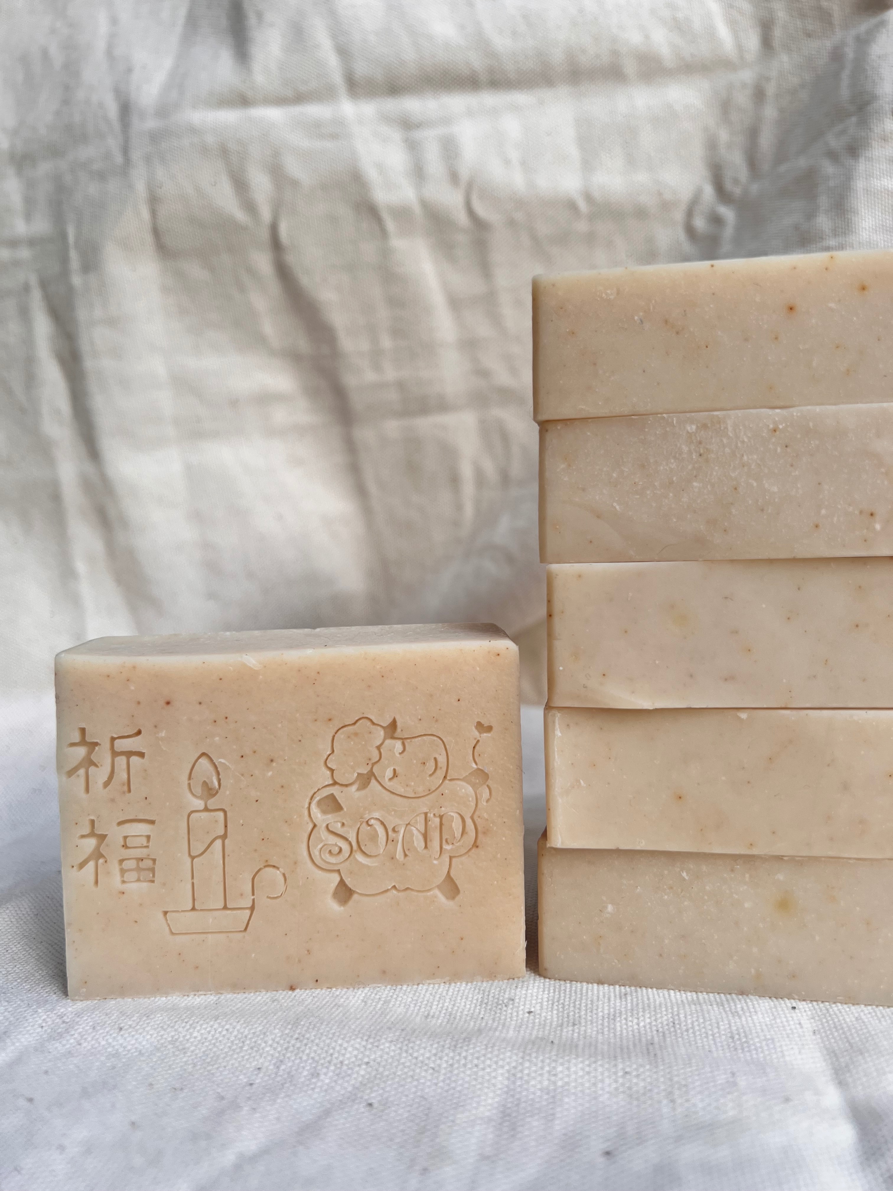 乳香手工皂｜120克± 10｜1140226製
