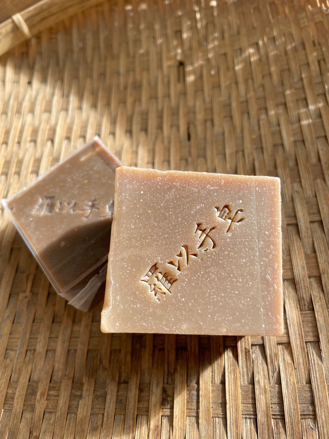 咖啡健髮手工皂｜去油型｜115g+-5｜1140918製