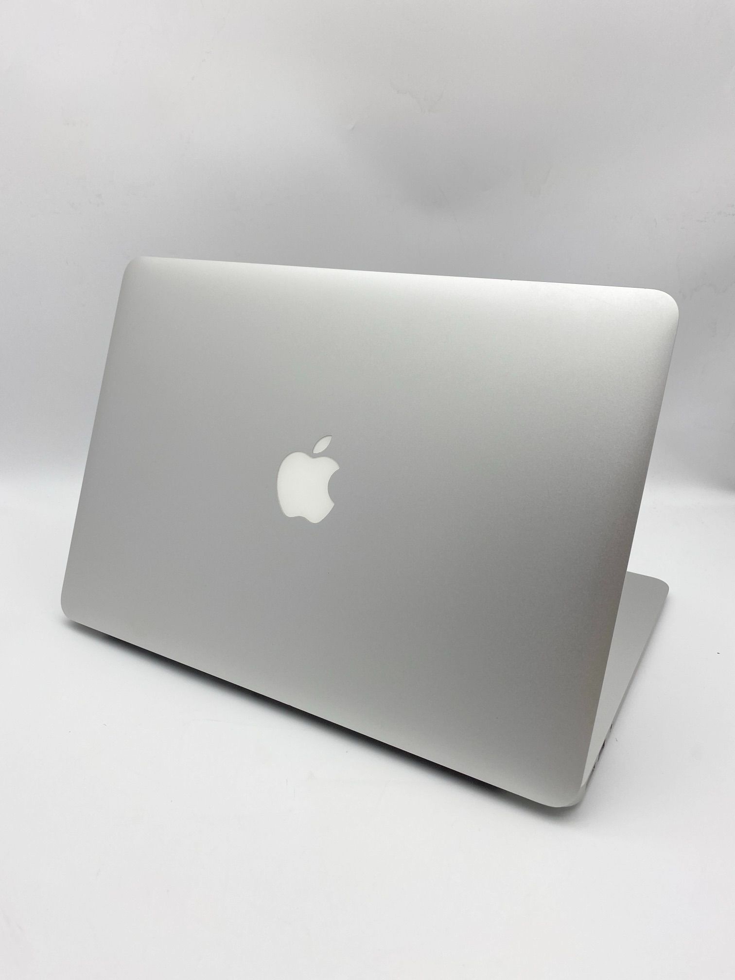 MacBook Air 13＂ Mid 2013 [Core i5-1.3 GHz]