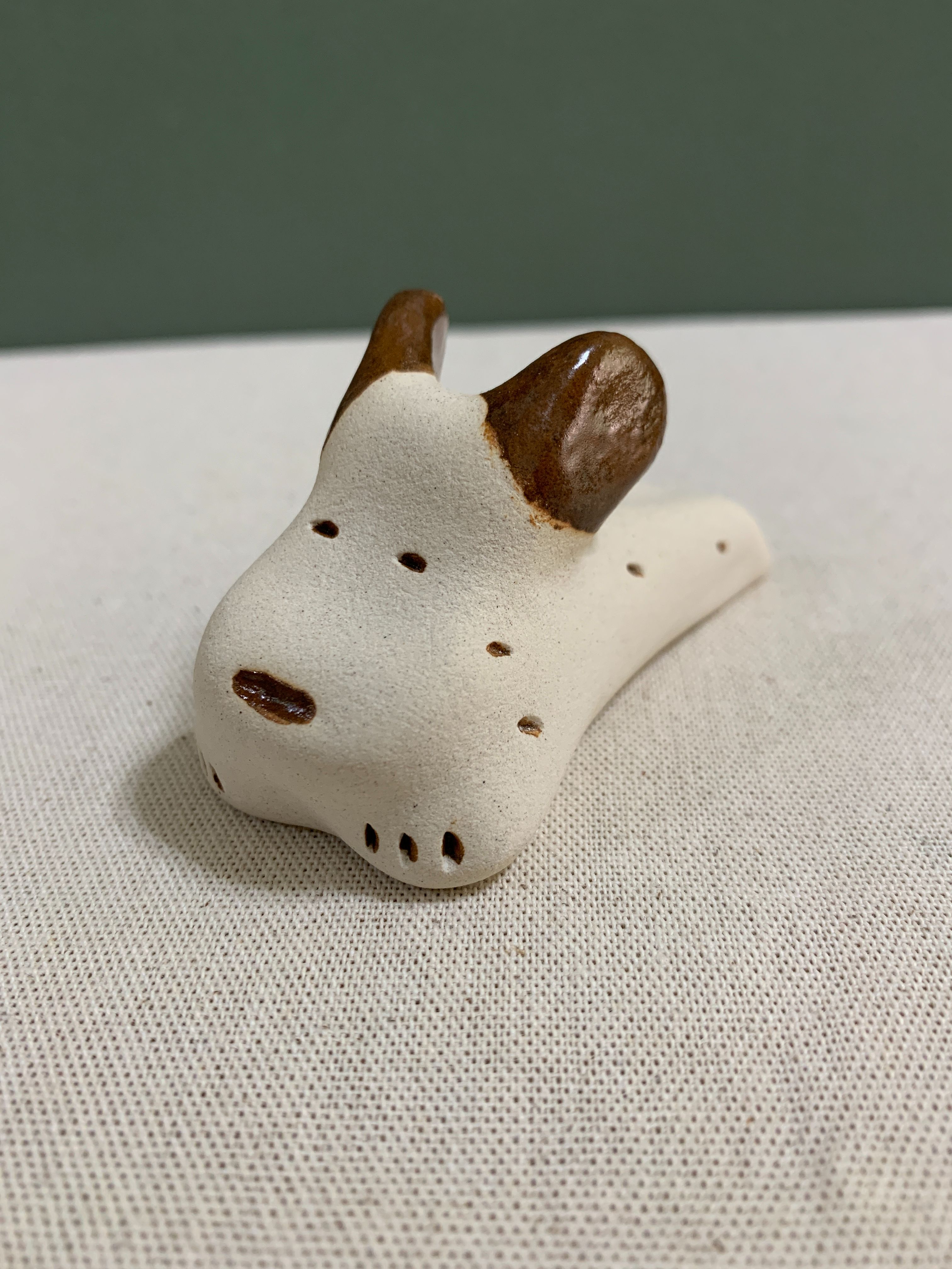 趴趴犬-咖啡耳朵往後飛