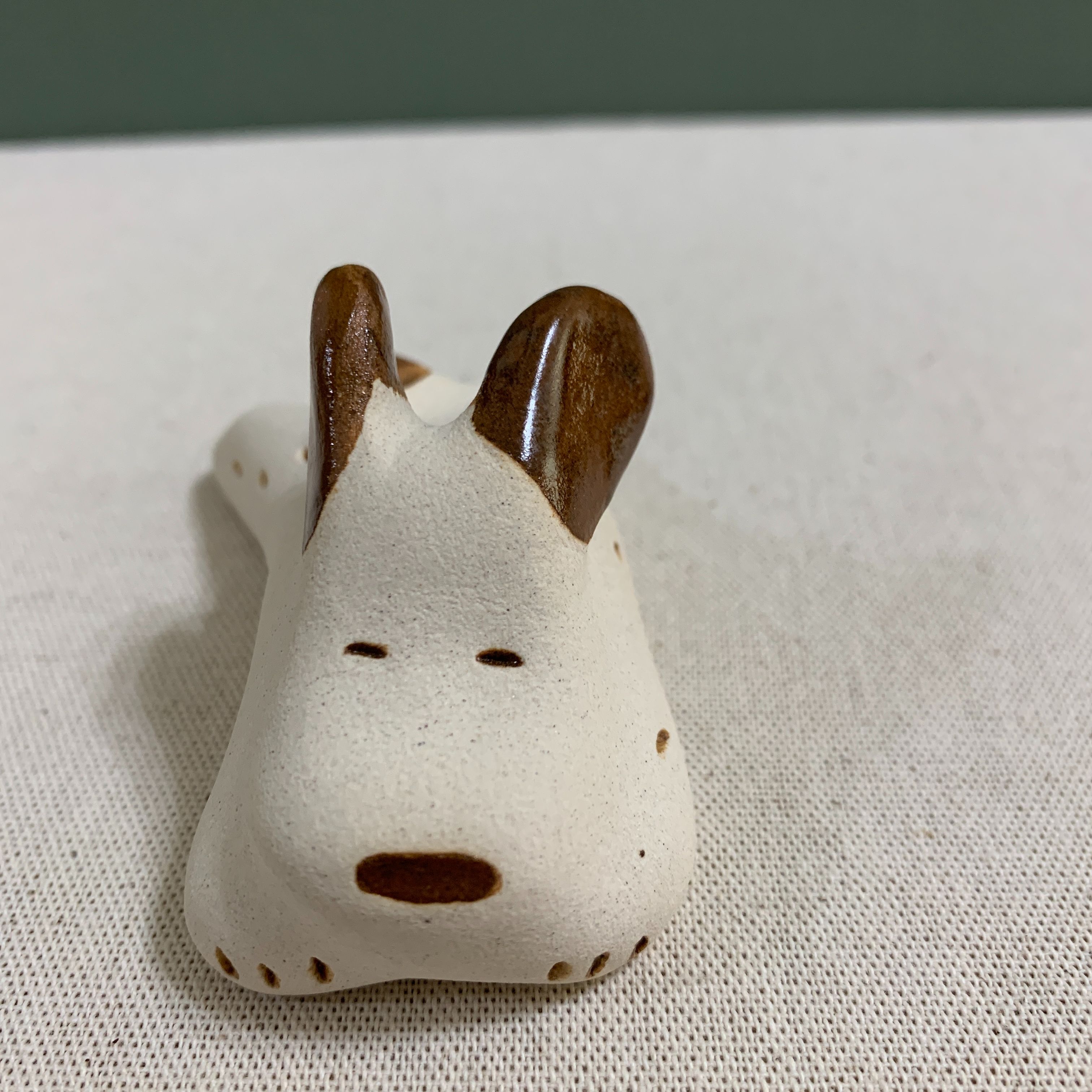 趴趴犬-咖啡耳朵往後飛