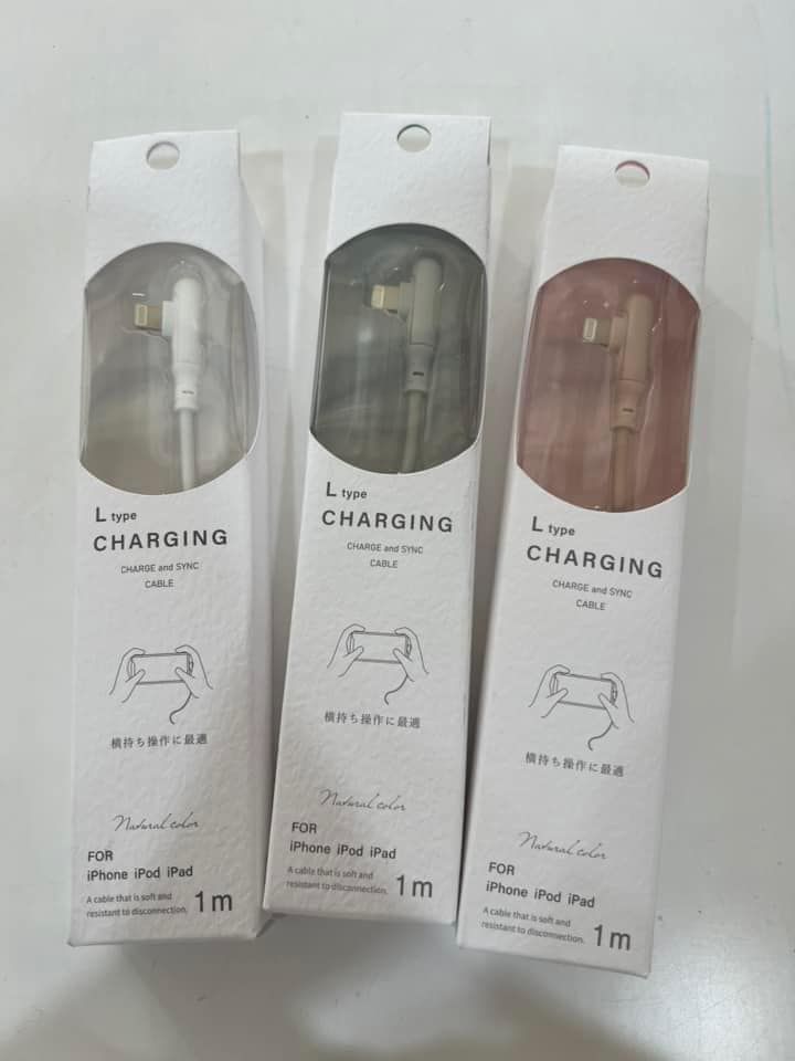 日本-3coins充電線（蘋果）不挑色