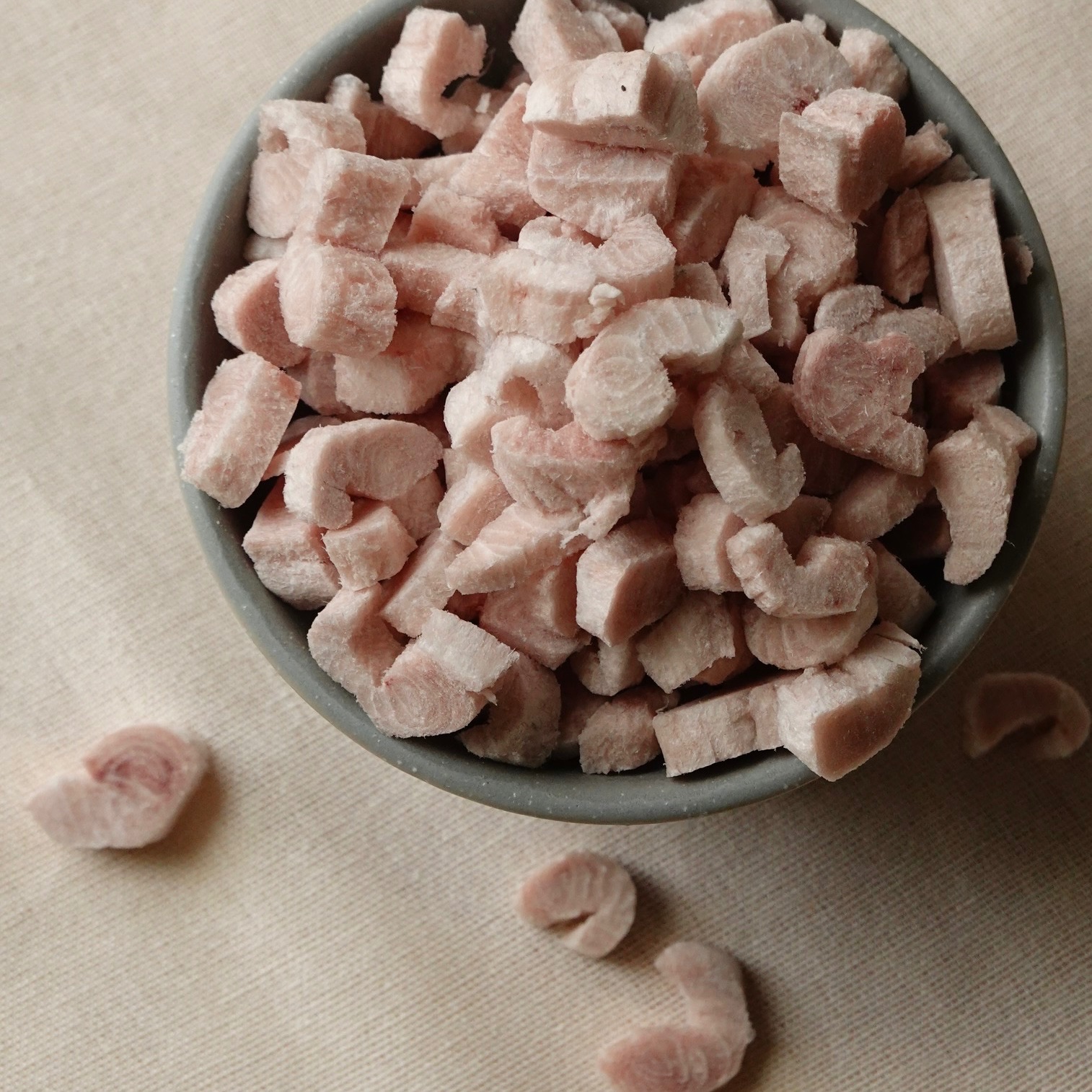 無毒虱目魚＿虱目魚捲心酥凍乾