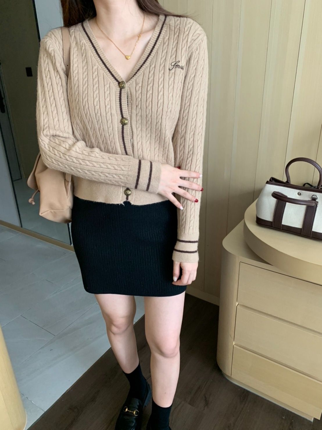 針織刺繡排釦外套