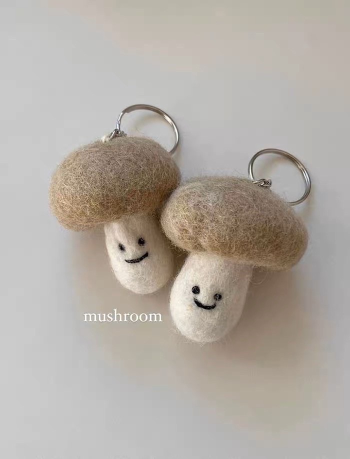 #正韓代購💕被歐膩燒到的羊毛氈吊飾