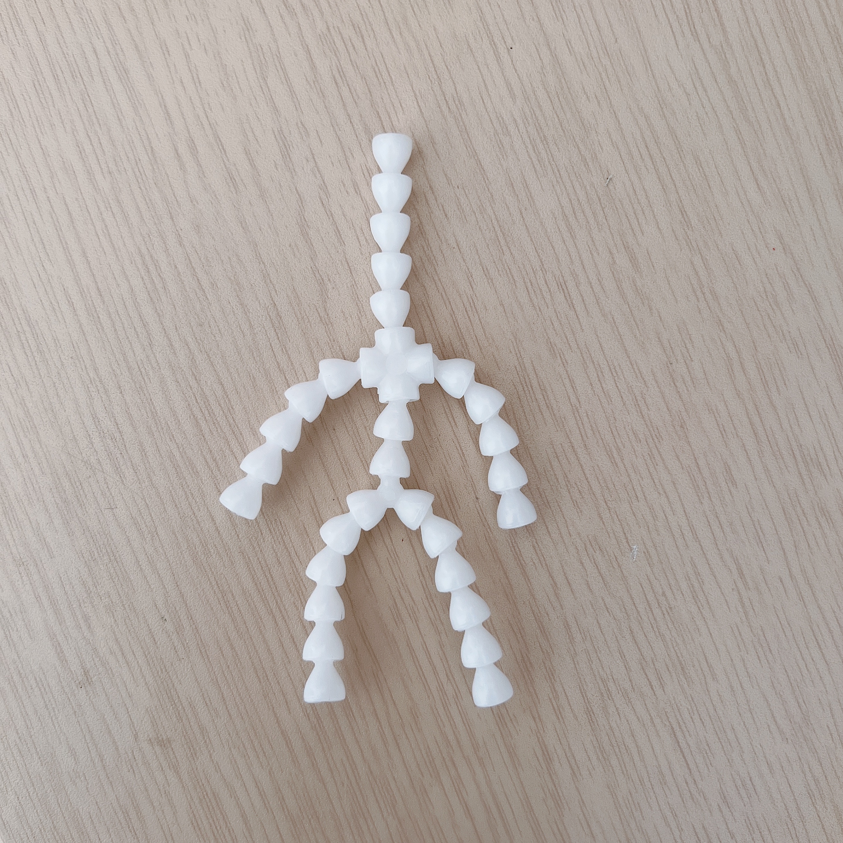 脆餃叽尖頭輕有聲骨