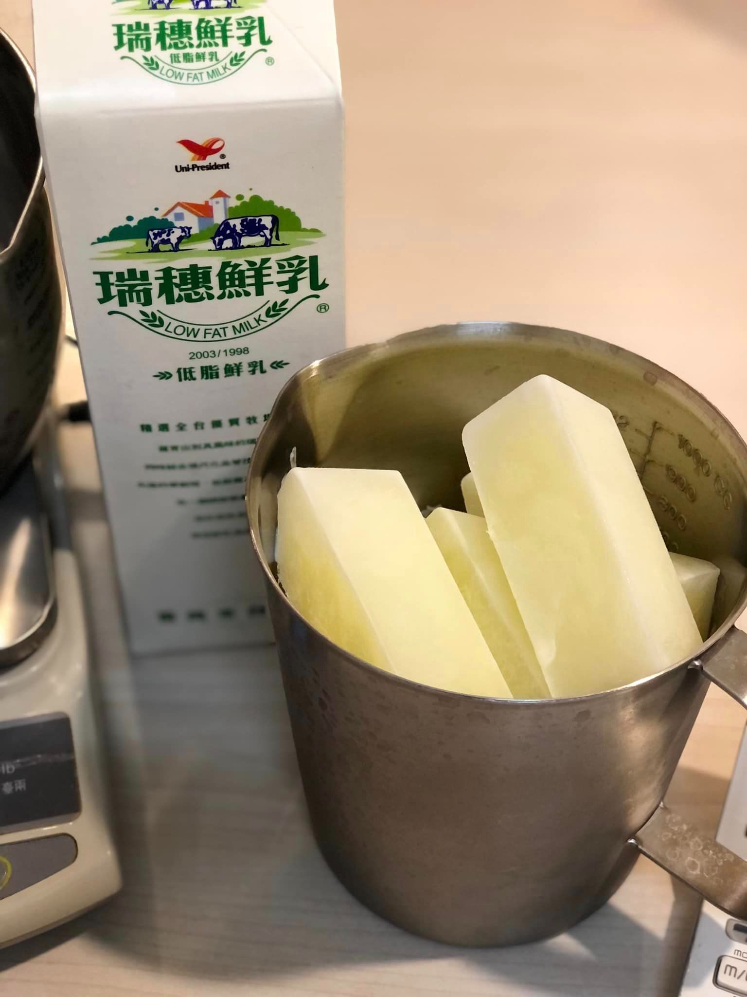 100%全乳皂（下單前請先詢問貨況 FB : at小房子）