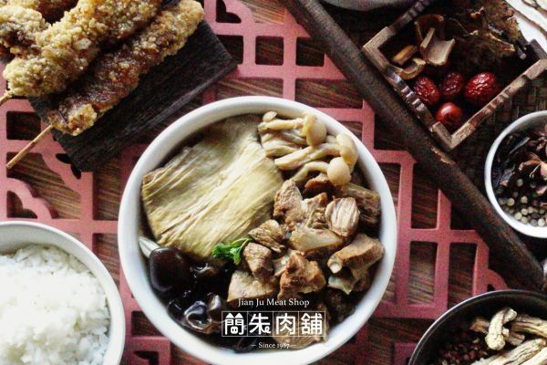 月亮肉骨茶