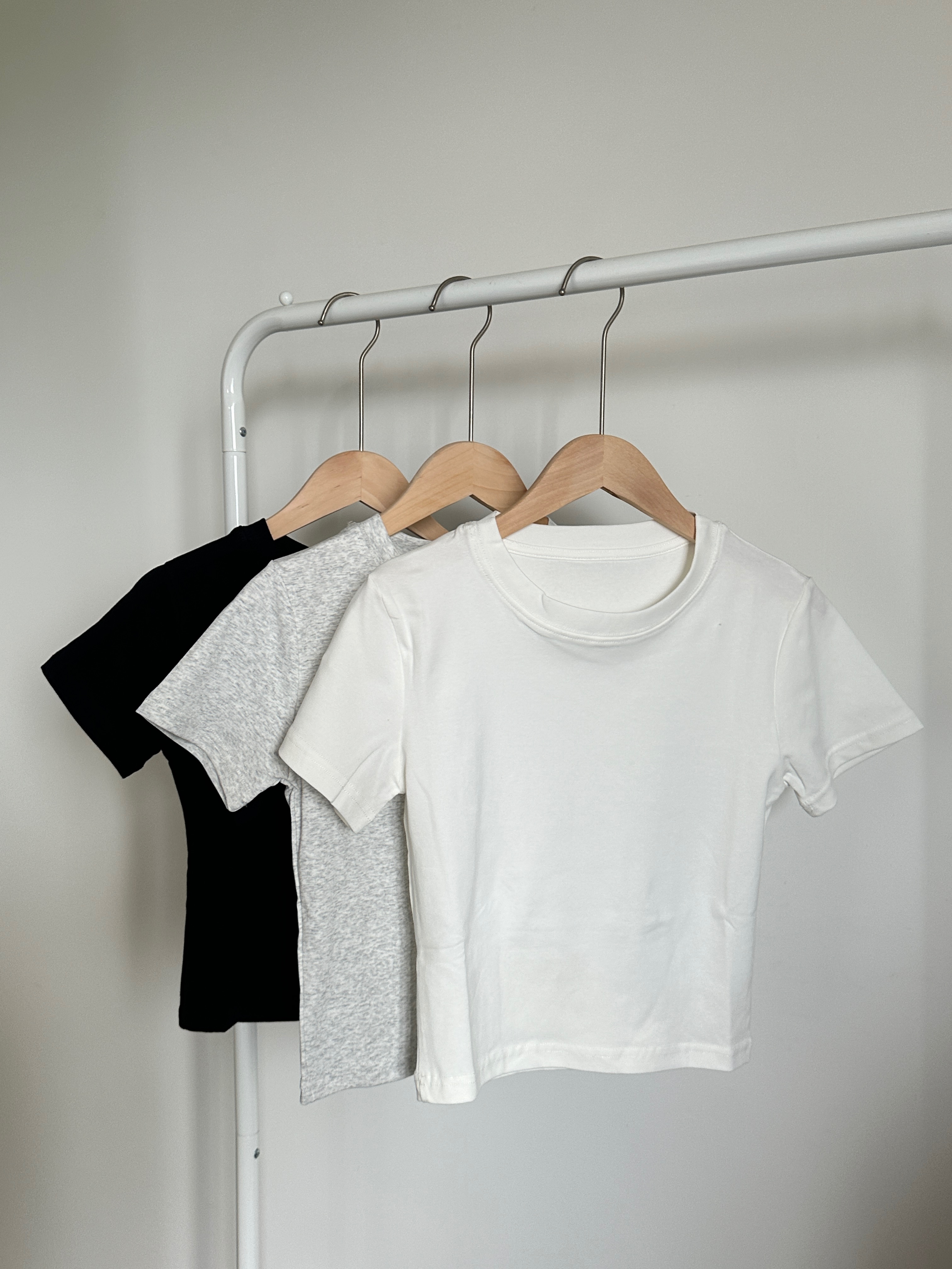 基礎百搭純棉圓領短版上衣