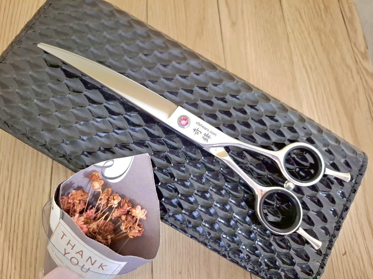 【奇鋒剪刀】在台現貨- 寵物剪刀 7吋 30度彎 - 10色水鑽可挑，在台維修研磨!