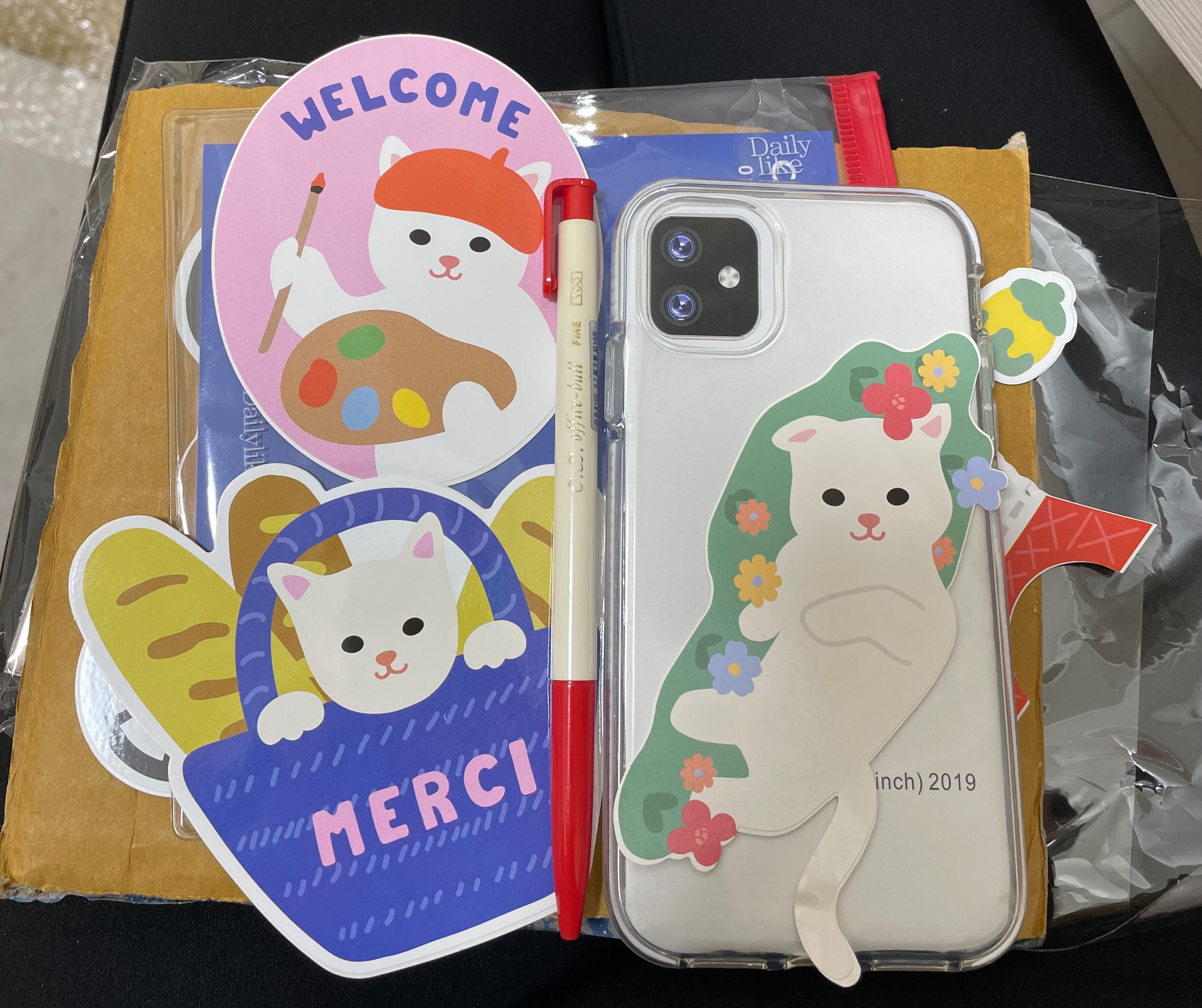 iPhone 11透明手機殼 贈貓貓貼紙