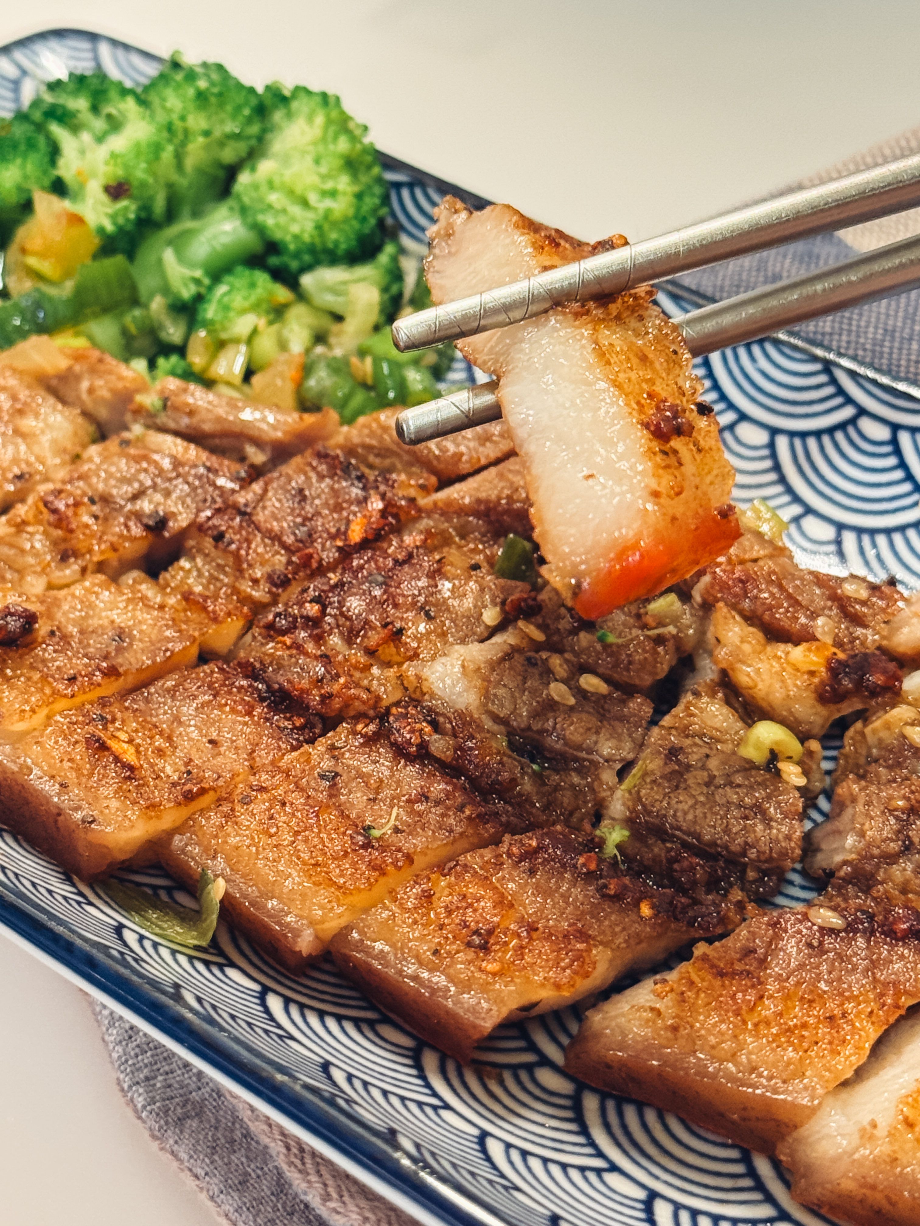 五香蒜味鹹豬肉