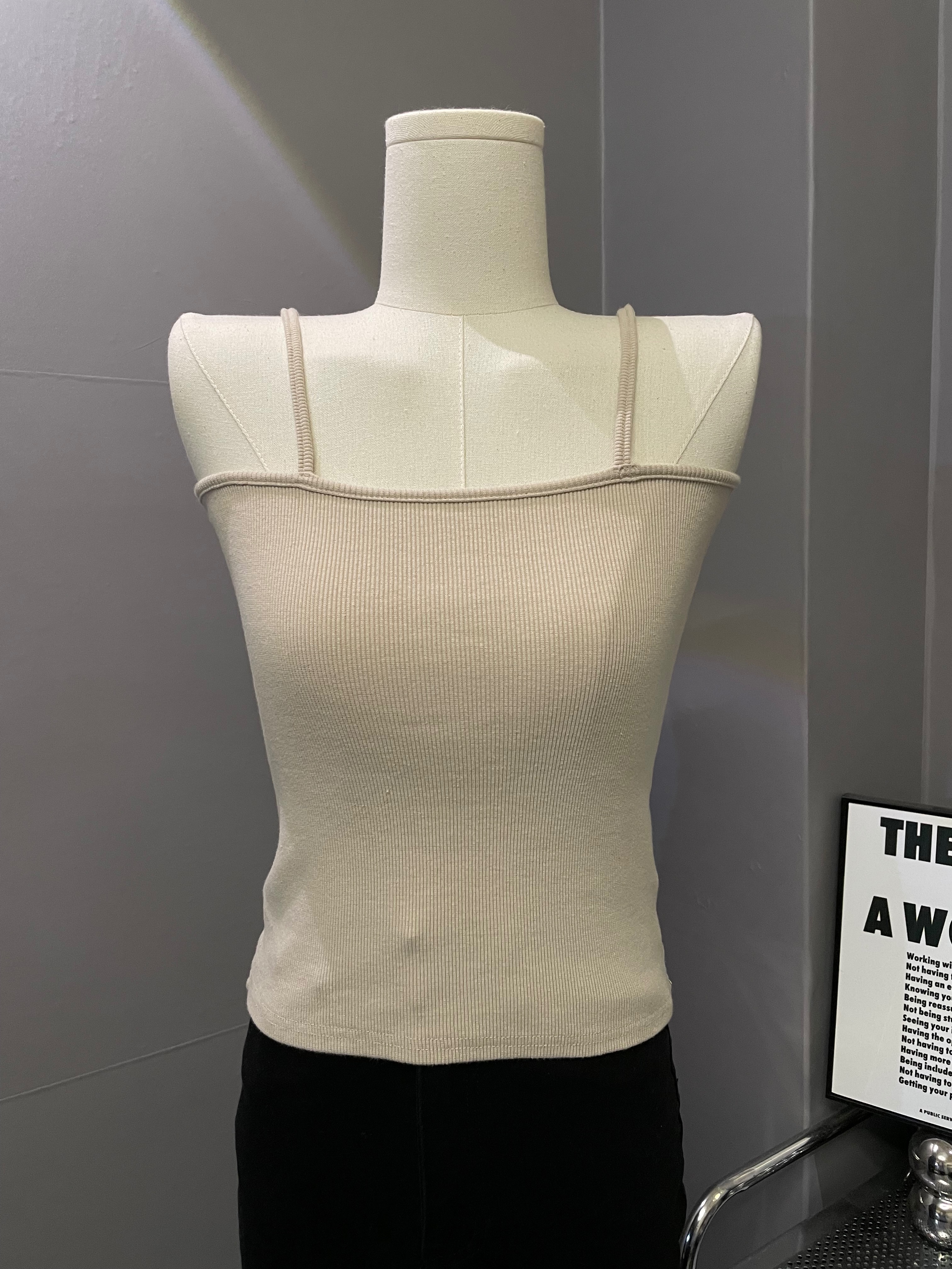 肩帶背心（共兩色）