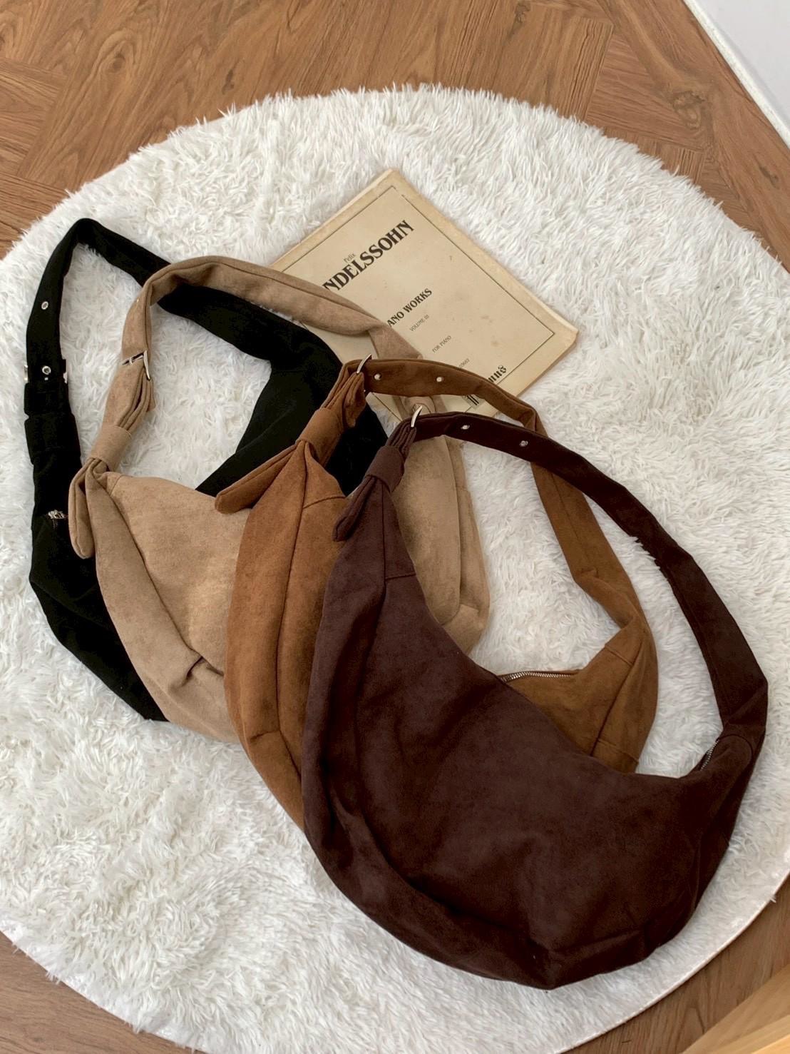 choose 選品｜麂皮彎月包