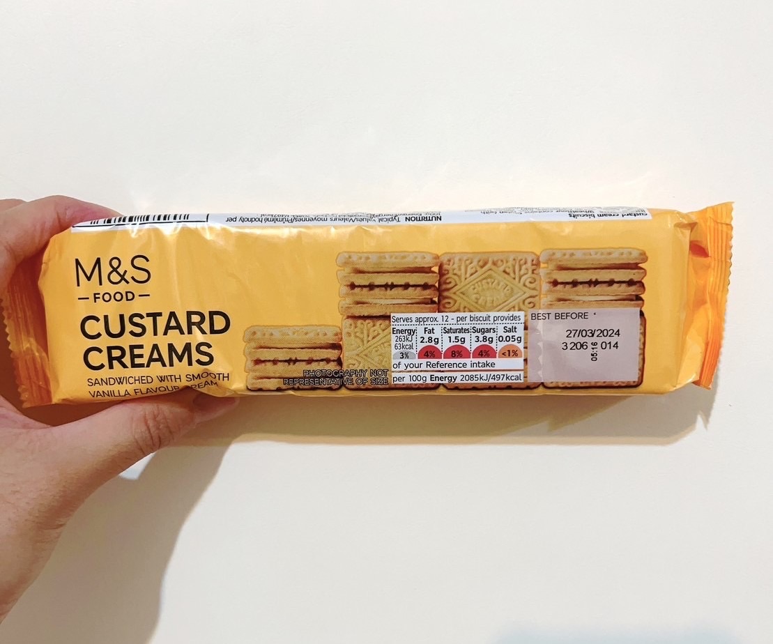 M＆S 濃郁卡士達夾心餅