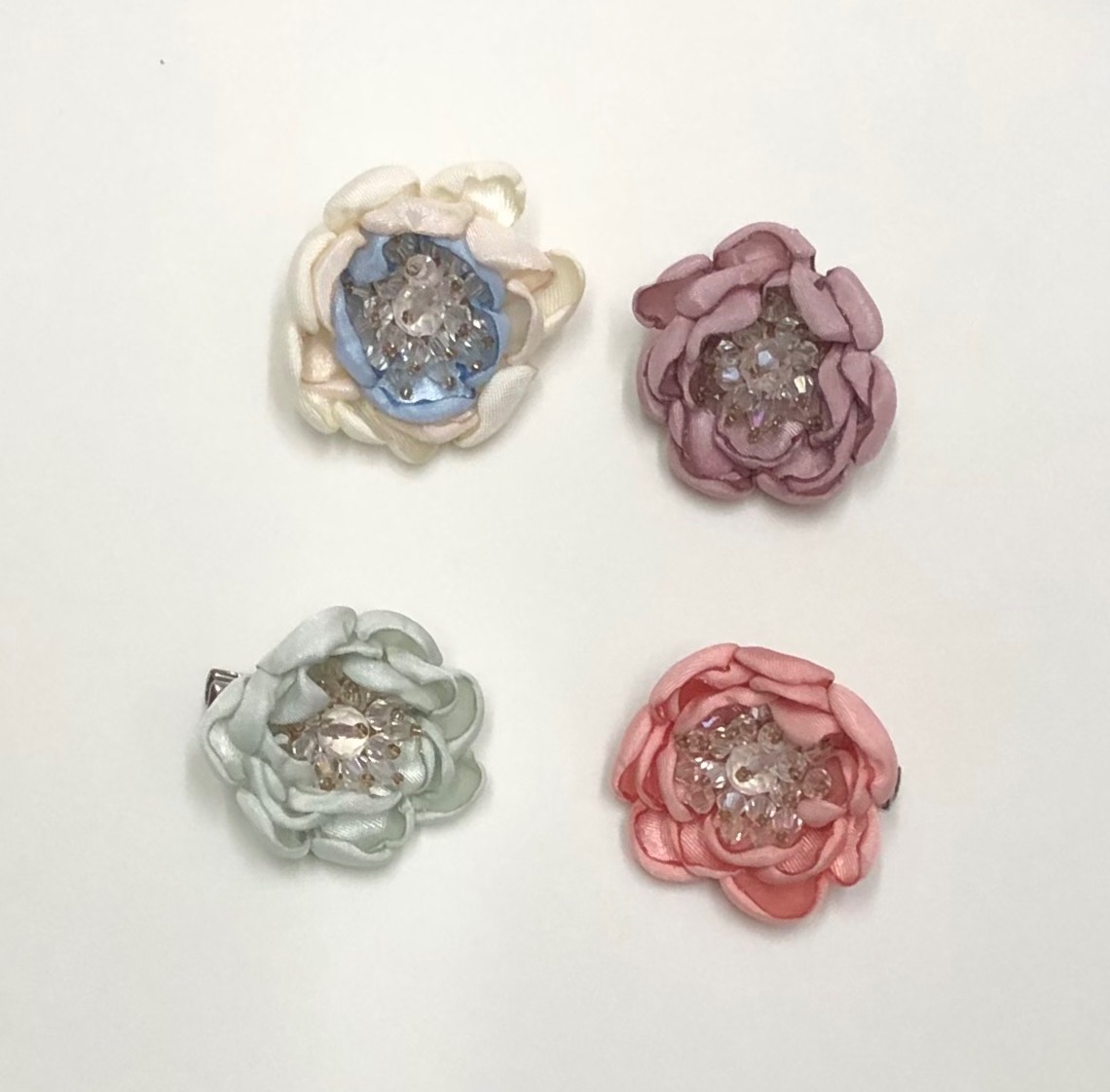 EFI 日式燒花手作 單朵山茶花小夾（無右下）