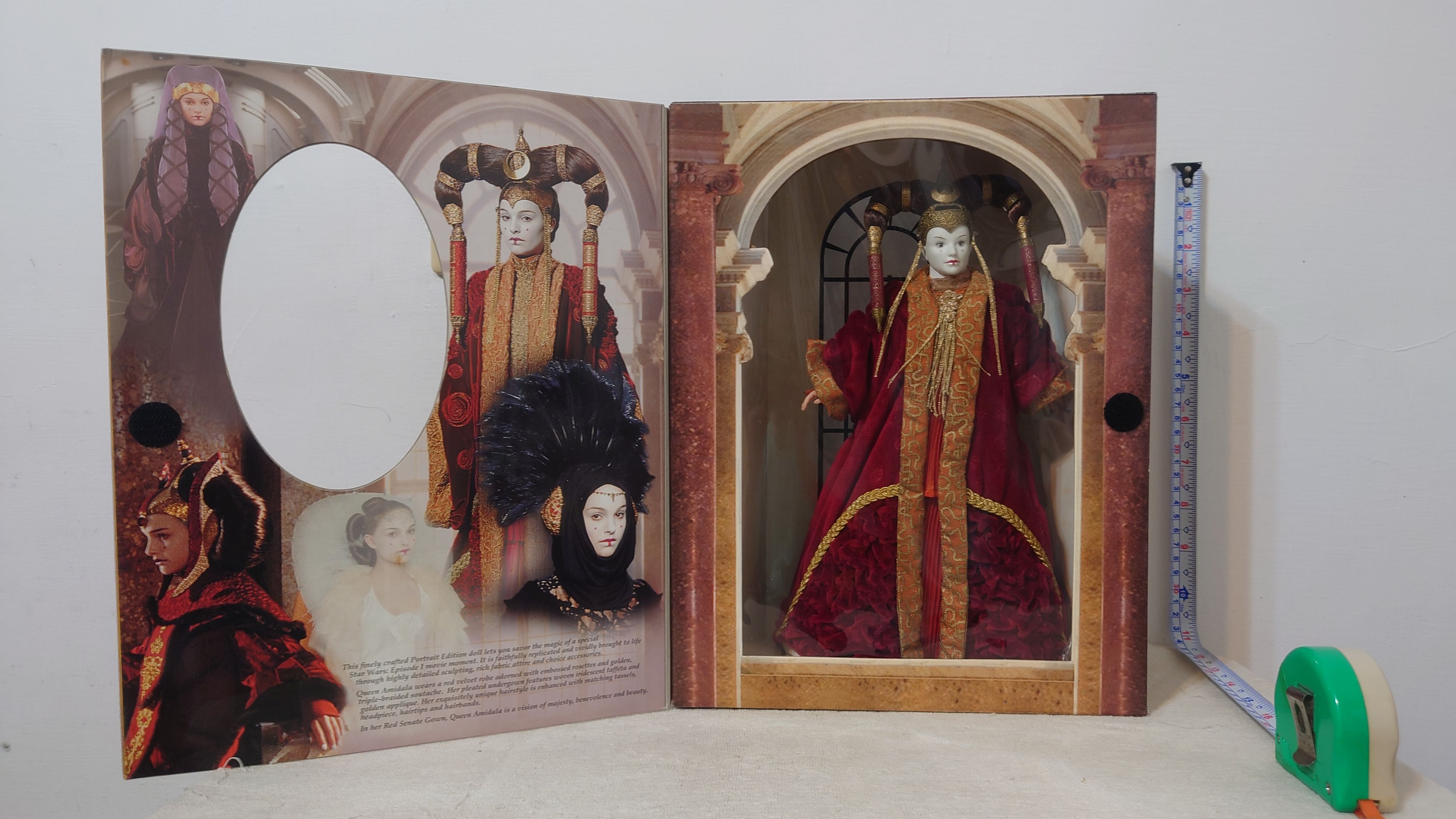 Hasbro 孩之寶 StarWars 星際大戰首部曲 艾米達拉佩咪女王紅色參議院禮服 61774 絕版